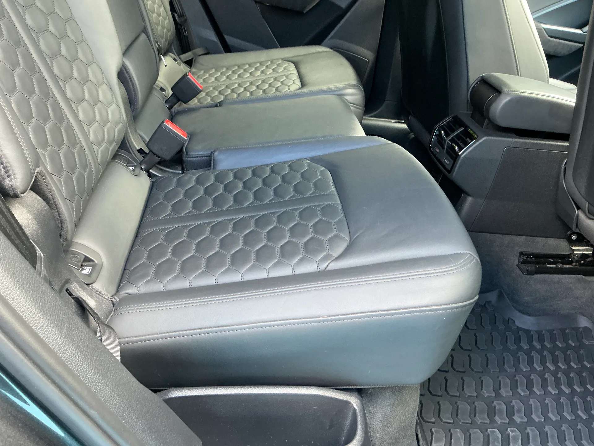 2020 AUDI RS Q3 2020 AUDI RS Q3