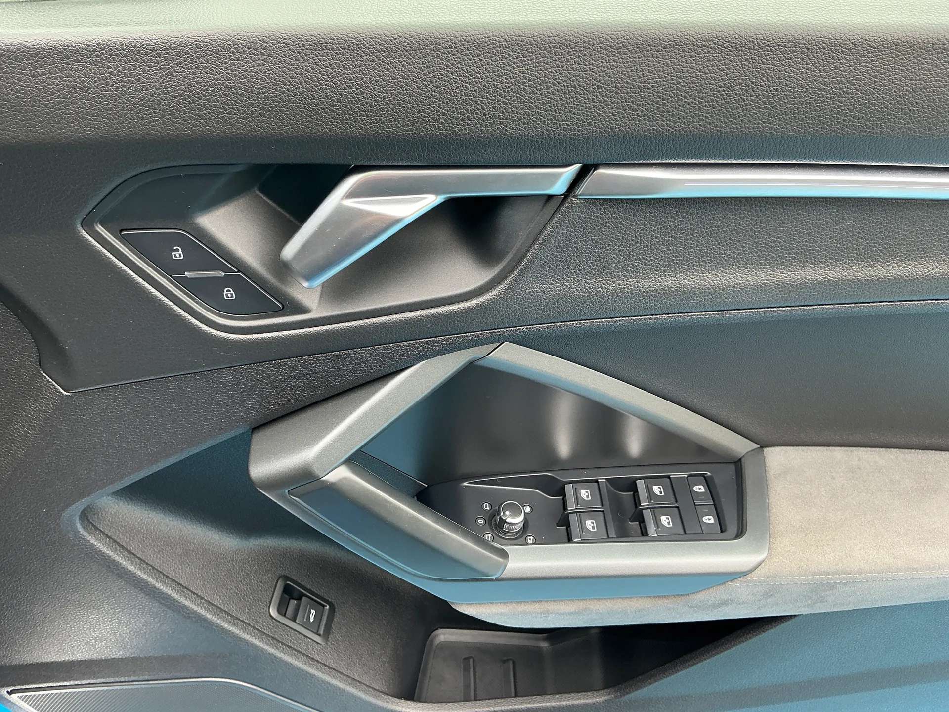 2020 AUDI Q3 2020 AUDI Q3