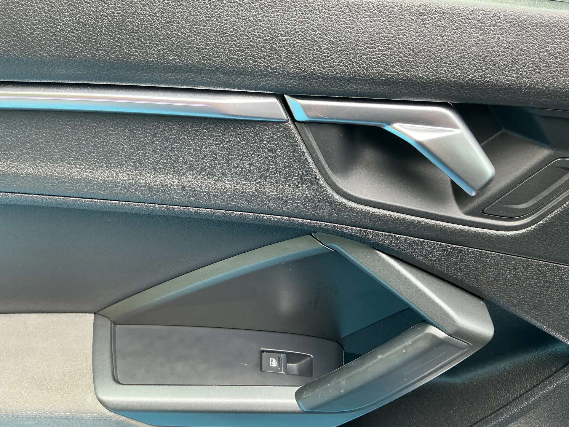 2020 AUDI Q3 2020 AUDI Q3