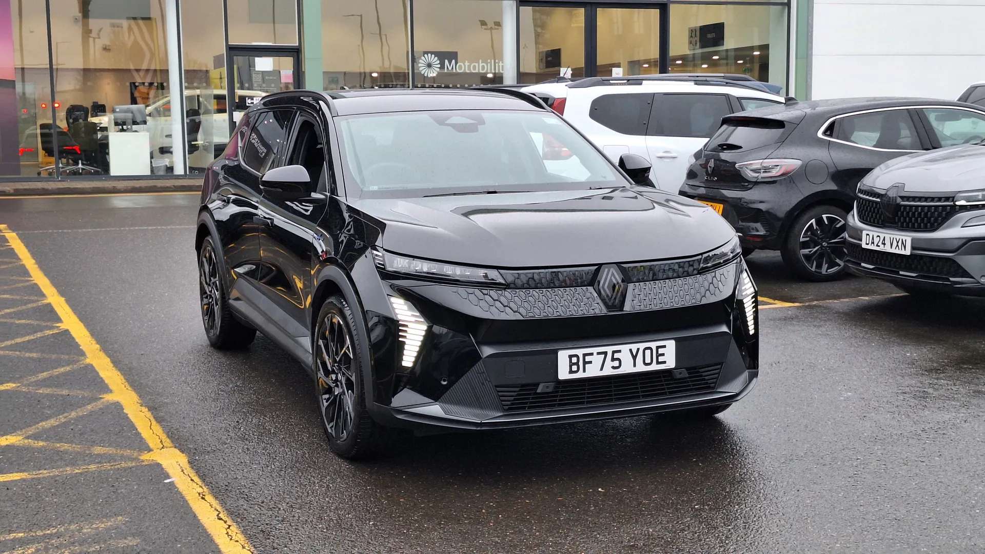 A 2025 RENAULT SCENIC E-TECH 160kW Techno Esprit Alpine 87kWh Long Range 5dr AT A 2025 RENAULT SCENIC E-TECH 160kW Techno Esprit Alpine 87kWh Long Range 5dr AT