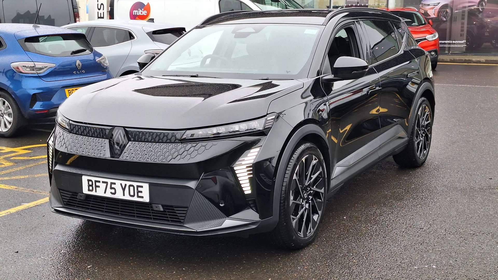 A 2025 RENAULT SCENIC E-TECH 160kW Techno Esprit Alpine 87kWh Long Range 5dr AT A 2025 RENAULT SCENIC E-TECH 160kW Techno Esprit Alpine 87kWh Long Range 5dr AT