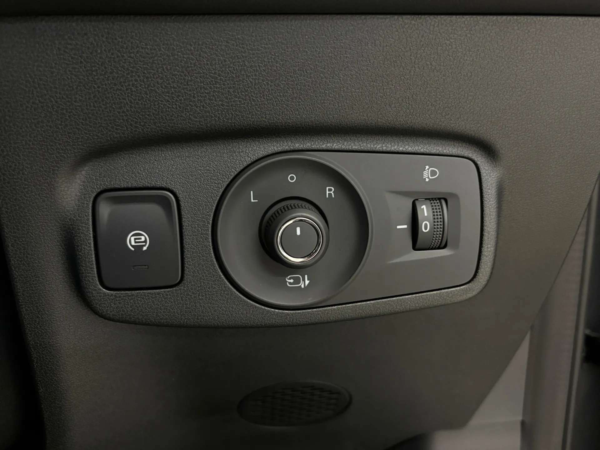 2026 MG ZS 2026 MG ZS