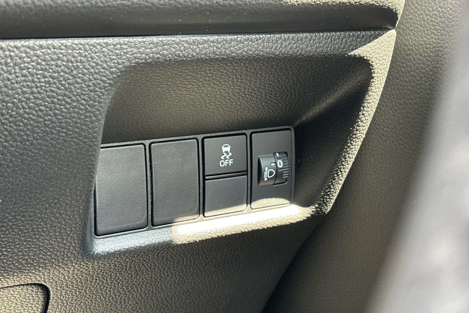 A 2025 HONDA JAZZ 1.5 i-MMD Hybrid Elegance 5dr eCVT A 2025 HONDA JAZZ 1.5 i-MMD Hybrid Elegance 5dr eCVT