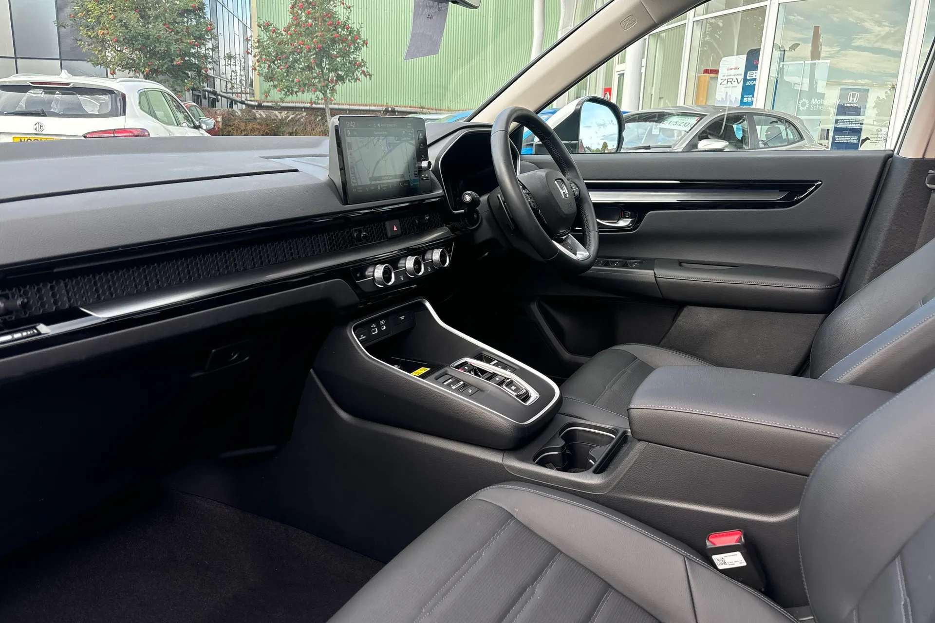 A 2025 HONDA CR-V 2.0 eHEV Elegance 5dr eCVT A 2025 HONDA CR-V 2.0 eHEV Elegance 5dr eCVT