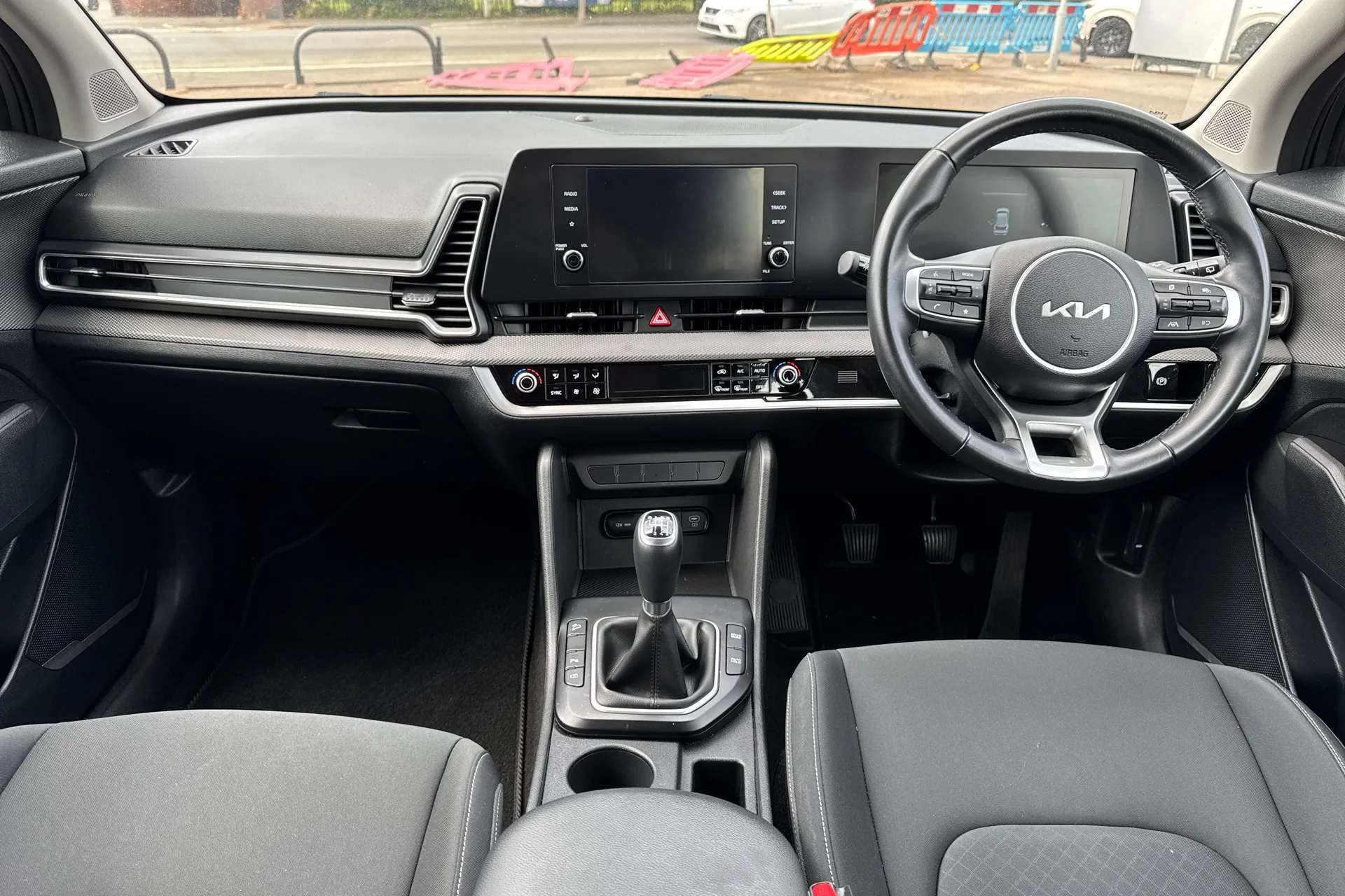 A 2022 KIA SPORTAGE 1.6T GDi ISG 2 5dr A 2022 KIA SPORTAGE 1.6T GDi ISG 2 5dr