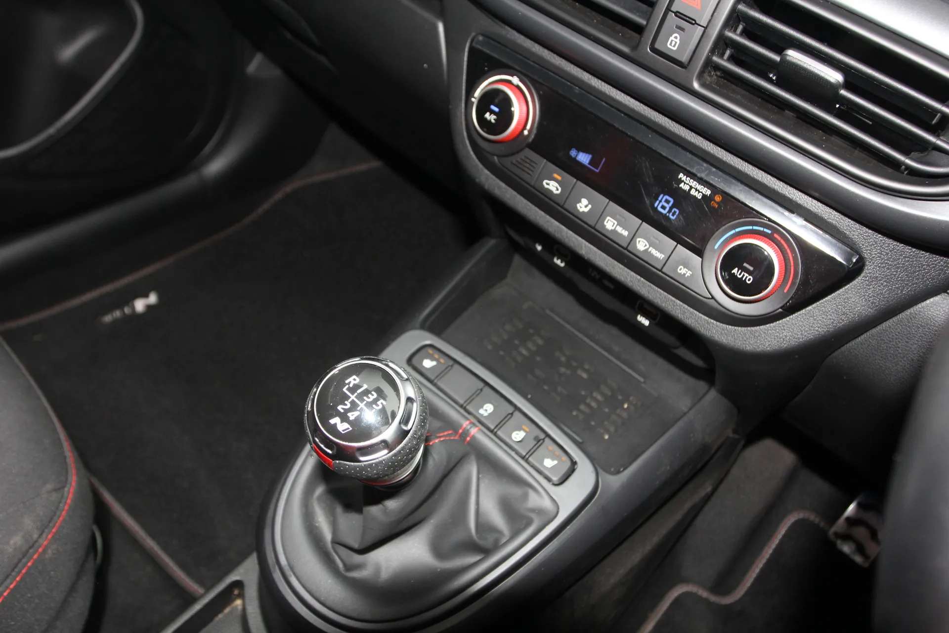 2023 HYUNDAI I10 2023 HYUNDAI I10