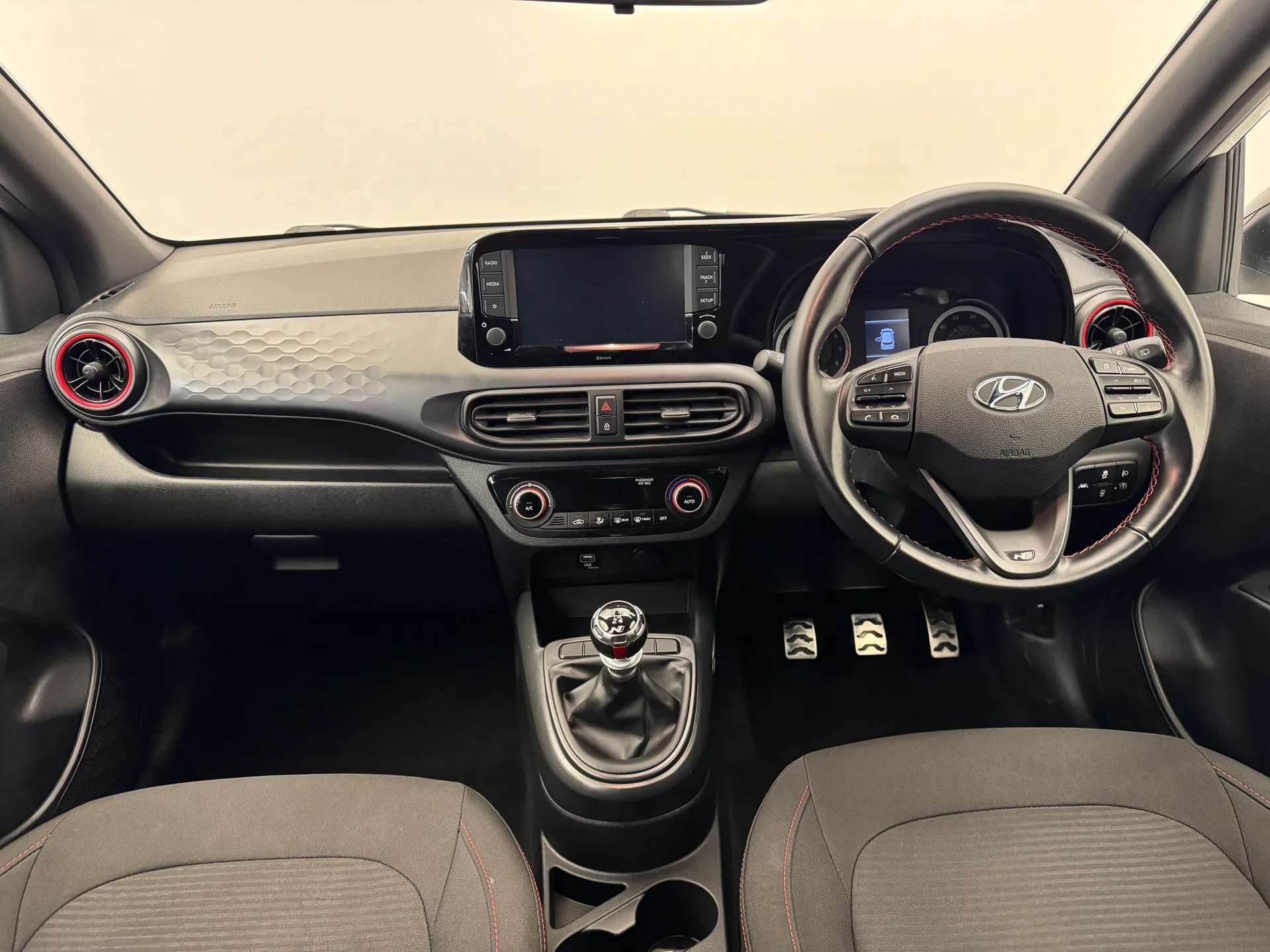 A 2022 HYUNDAI I10 1.0 T-GDi N Line 5dr A 2022 HYUNDAI I10 1.0 T-GDi N Line 5dr