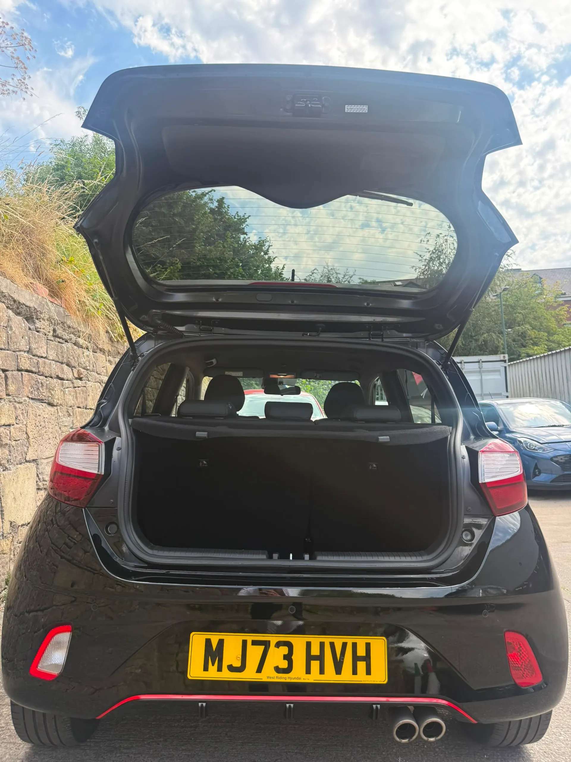 2023 HYUNDAI I10 2023 HYUNDAI I10