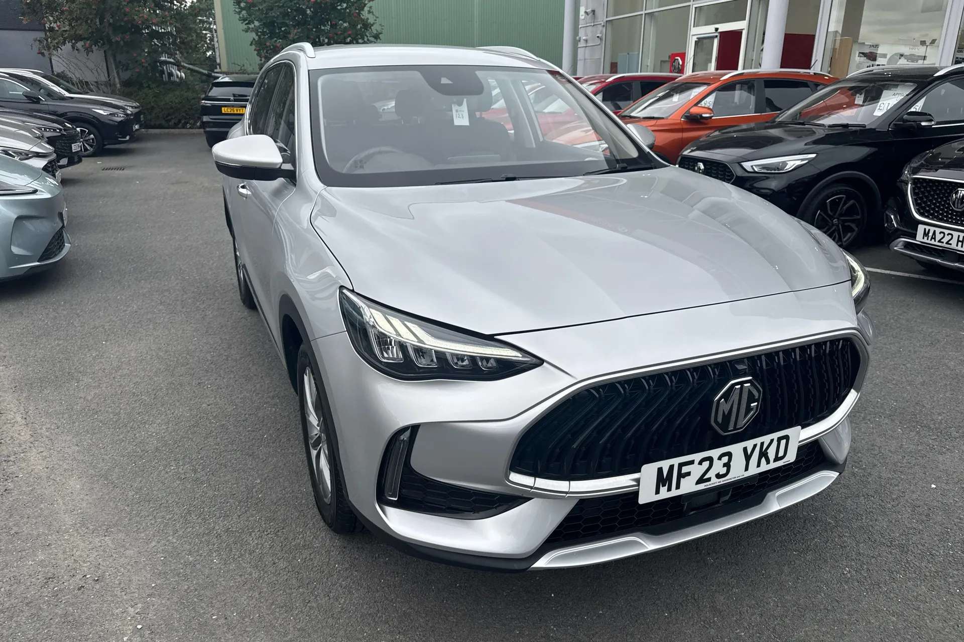 2023 MG HS 2023 MG HS