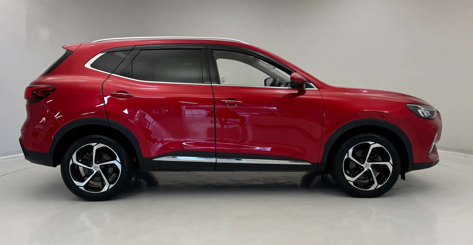 2023 MG MOTOR UK HS 2023 MG MOTOR UK HS