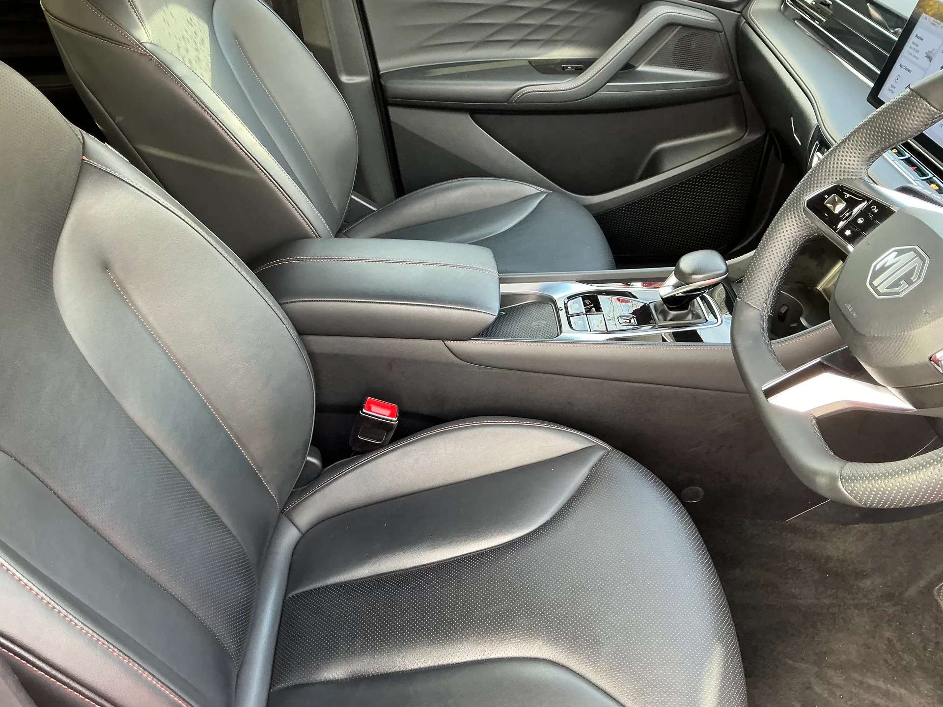 2024 MG MOTOR UK HS 2024 MG MOTOR UK HS