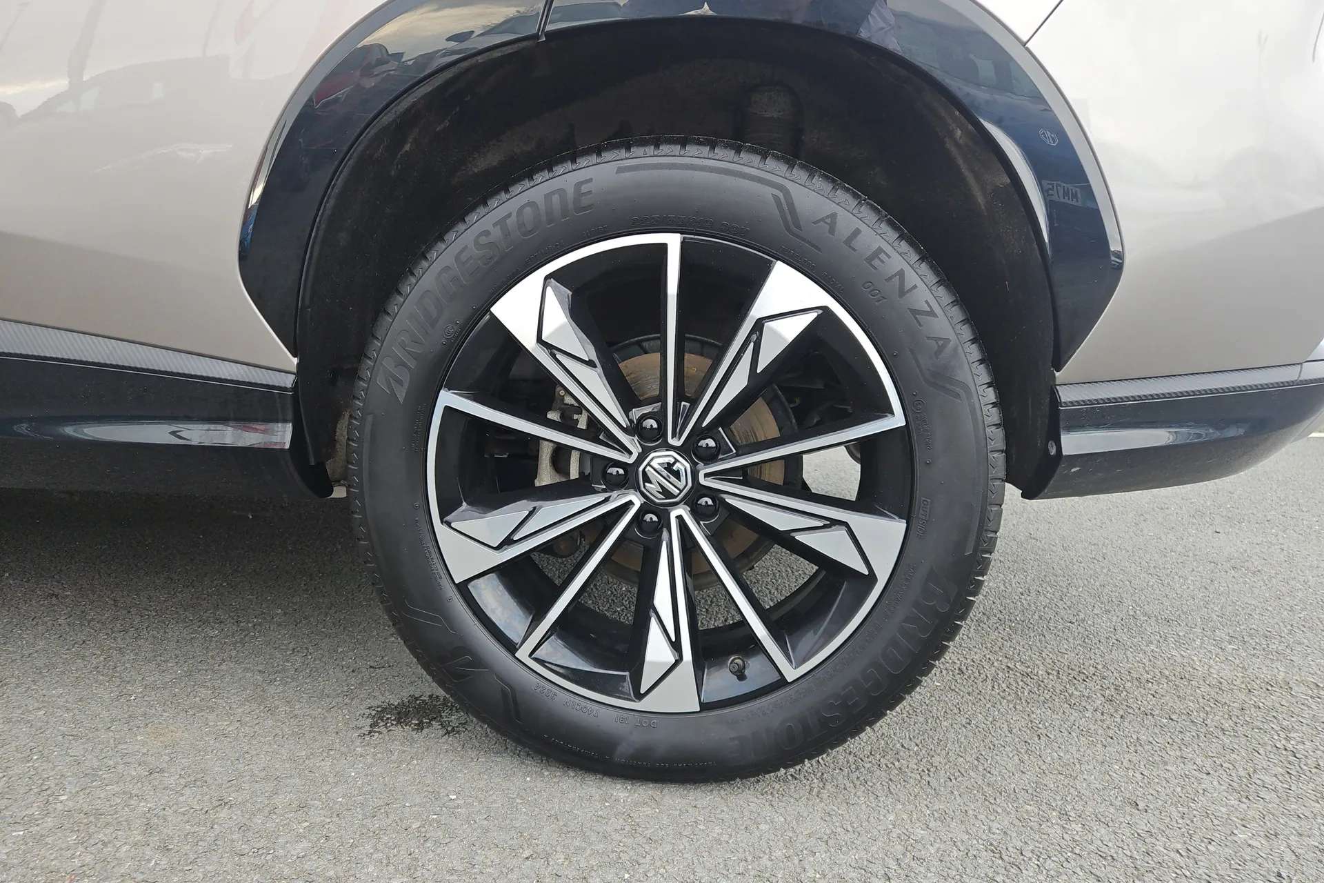 A 2024 MG MOTOR UK HS 1.5 T-GDI Trophy 5dr A 2024 MG MOTOR UK HS 1.5 T-GDI Trophy 5dr