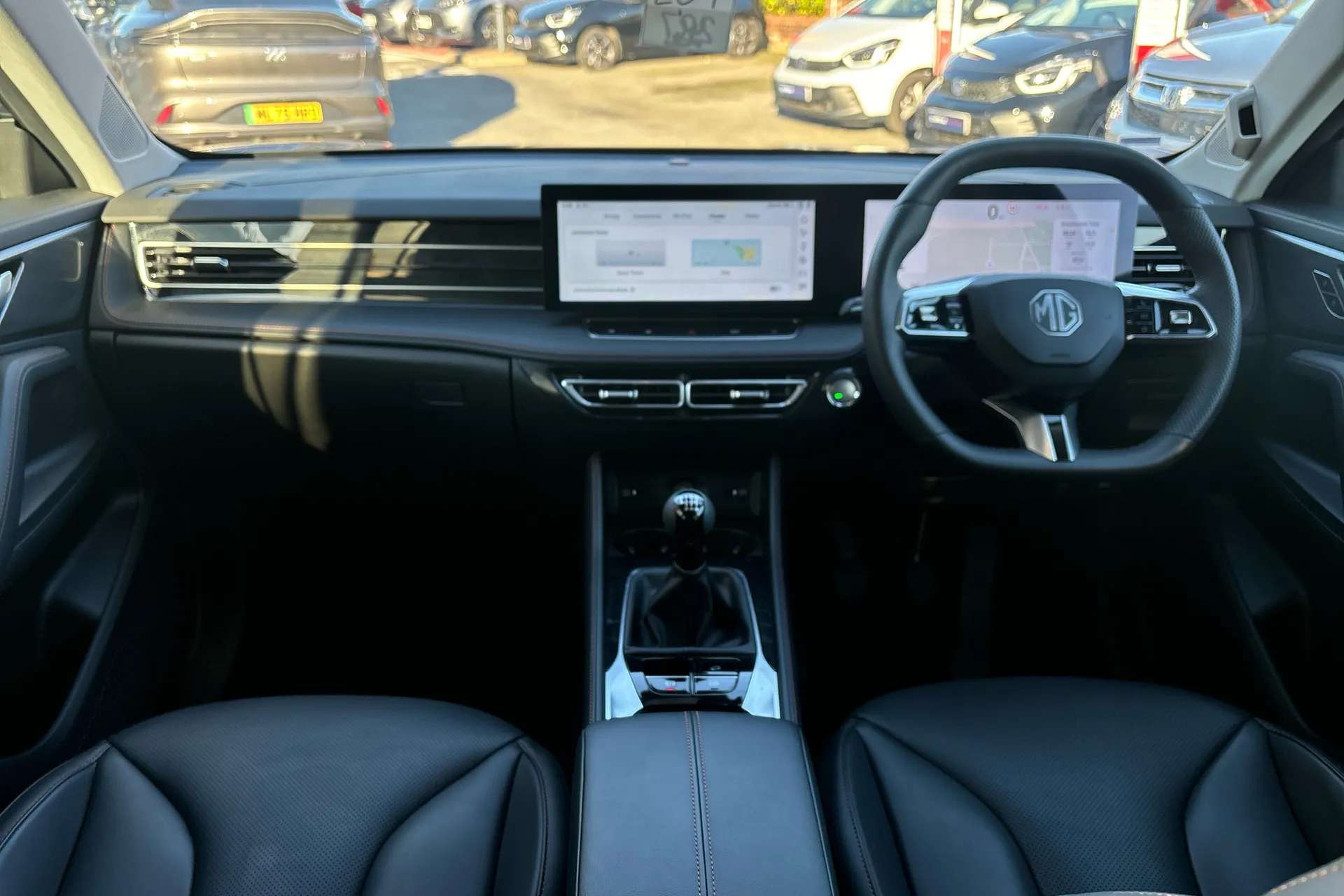 A 2024 MG MOTOR UK HS 1.5 T-GDI Trophy 5dr A 2024 MG MOTOR UK HS 1.5 T-GDI Trophy 5dr