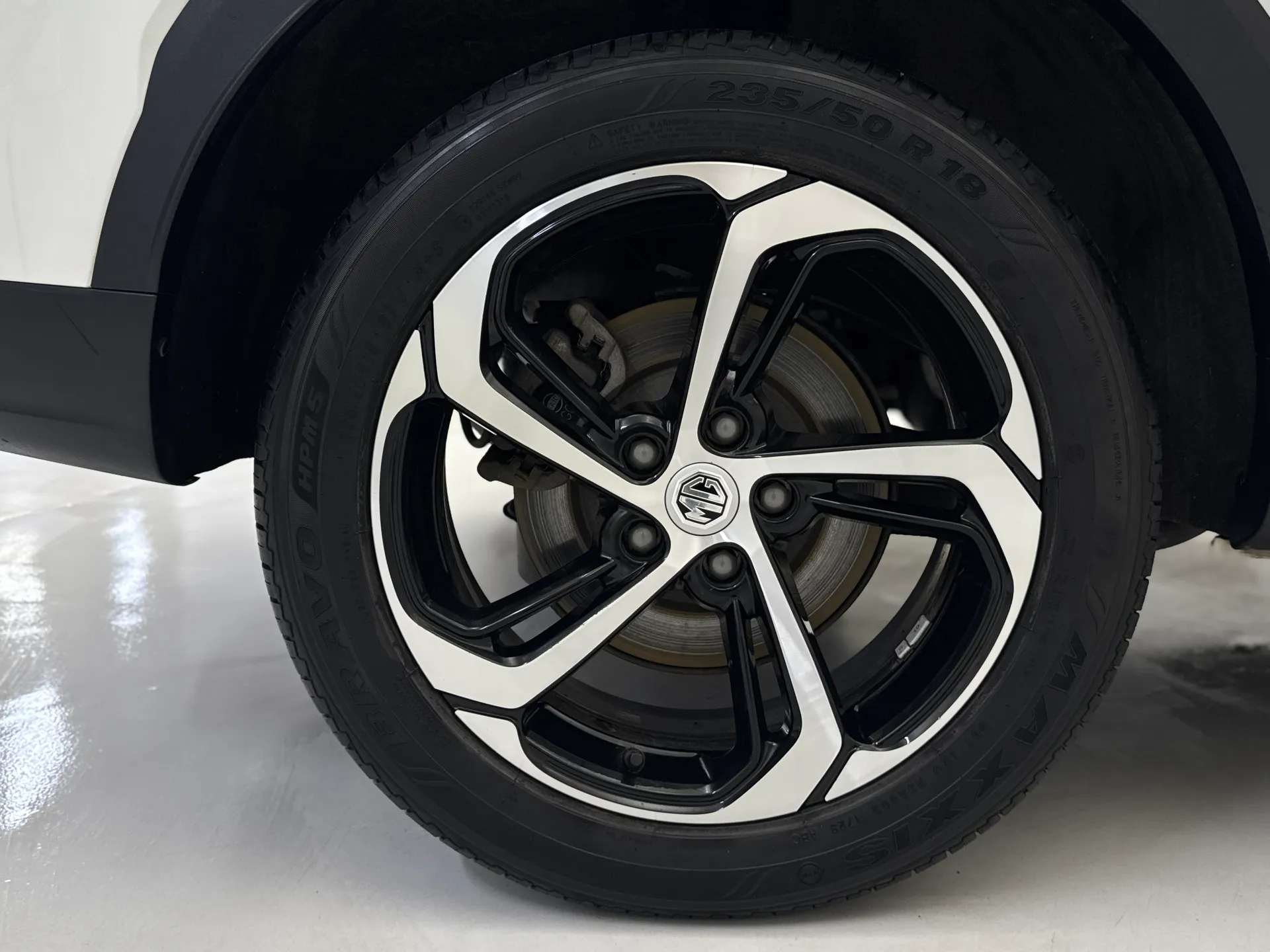 2023 MG HS 2023 MG HS