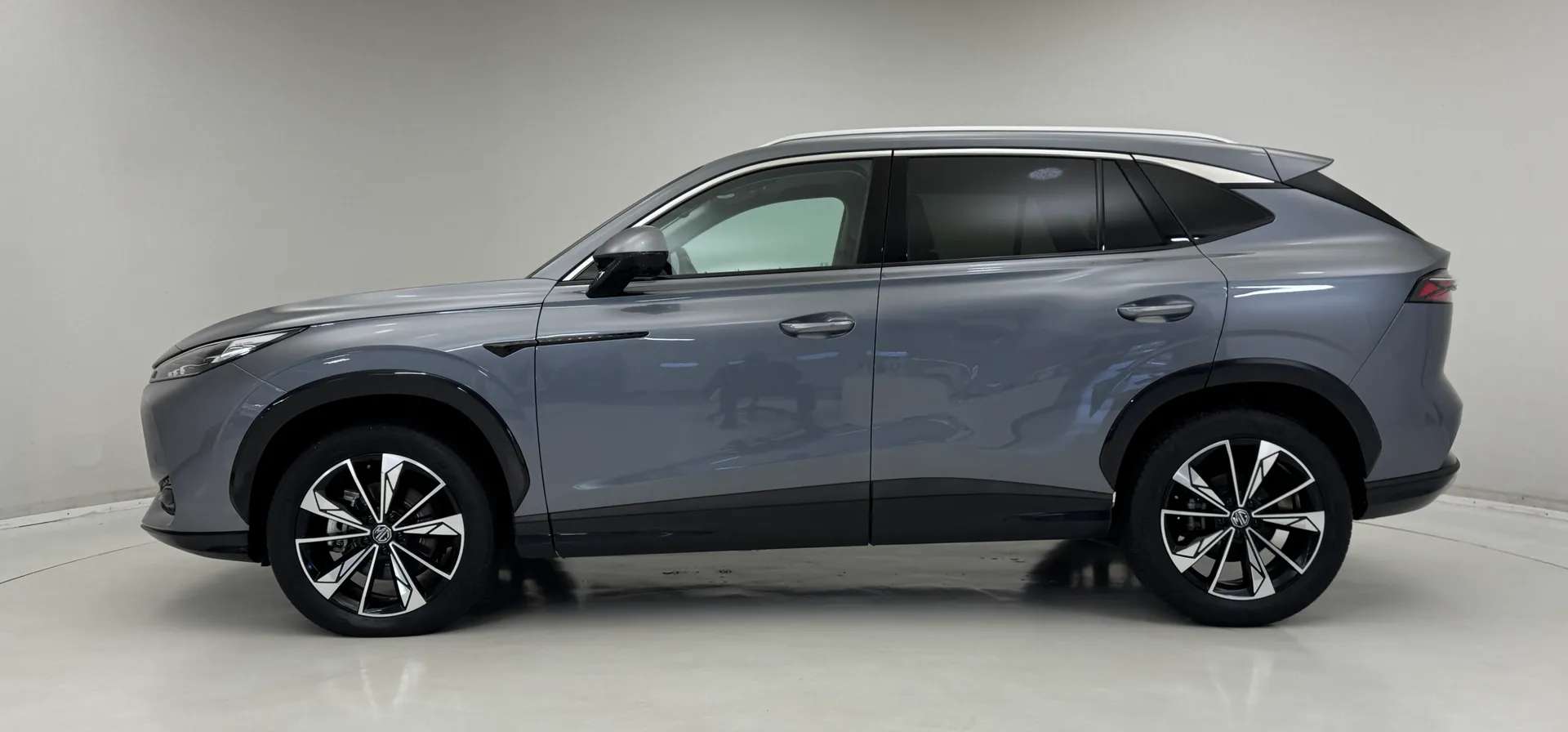 A 2024 MG MOTOR UK HS 1.5 T-GDI Trophy 5dr â
8.9% and £500 off â
A 2024 MG MOTOR UK HS 1.5 T-GDI Trophy 5dr â
8.9% and £500 off â