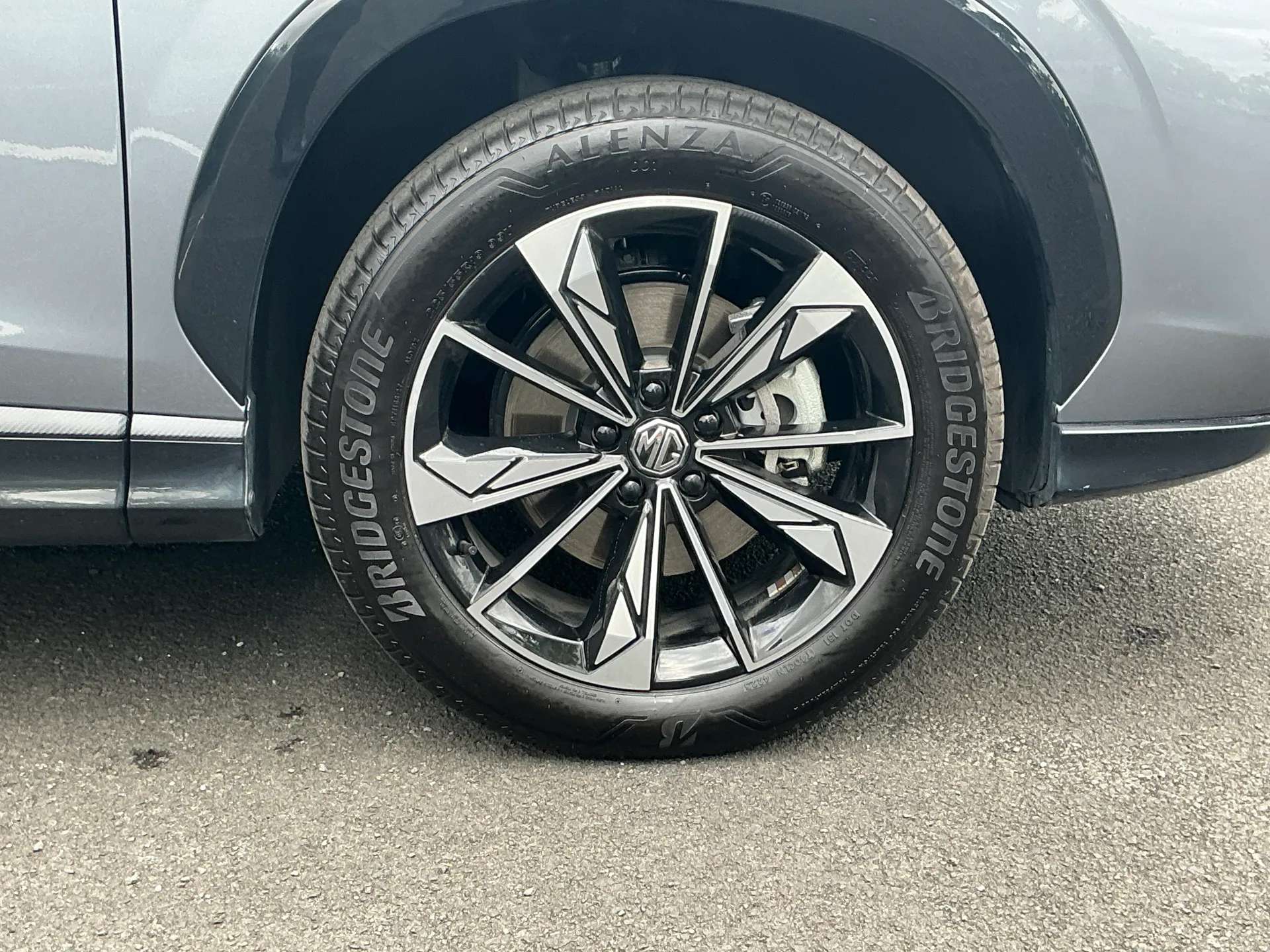 2026 MG HS 2026 MG HS