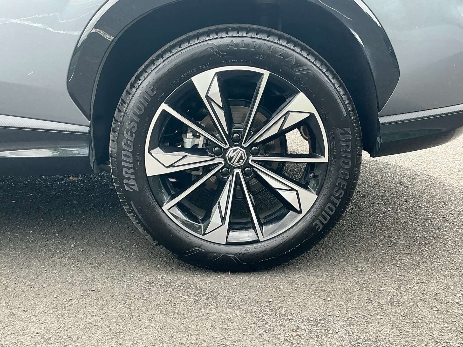 2026 MG HS 2026 MG HS