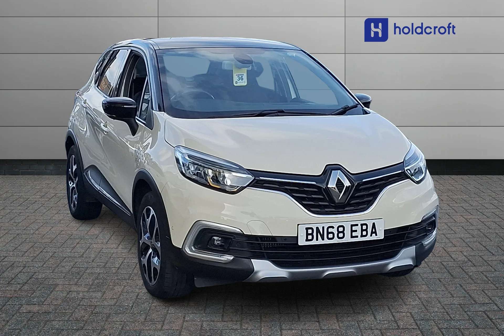 A 2018 RENAULT CAPTUR 0.9 TCE 90 GT Line 5dr A 2018 RENAULT CAPTUR 0.9 TCE 90 GT Line 5dr