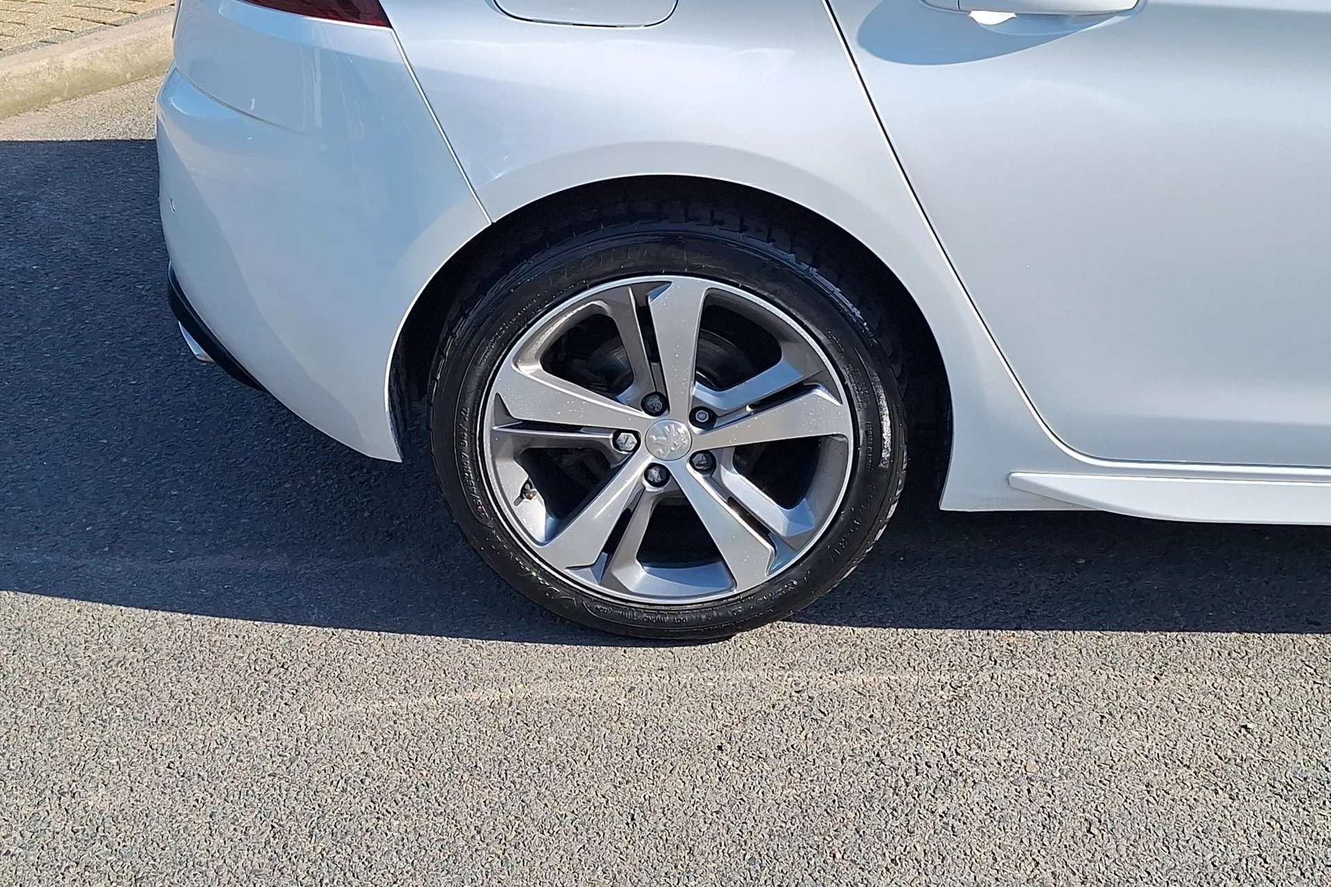 2020 PEUGEOT 308 2020 PEUGEOT 308