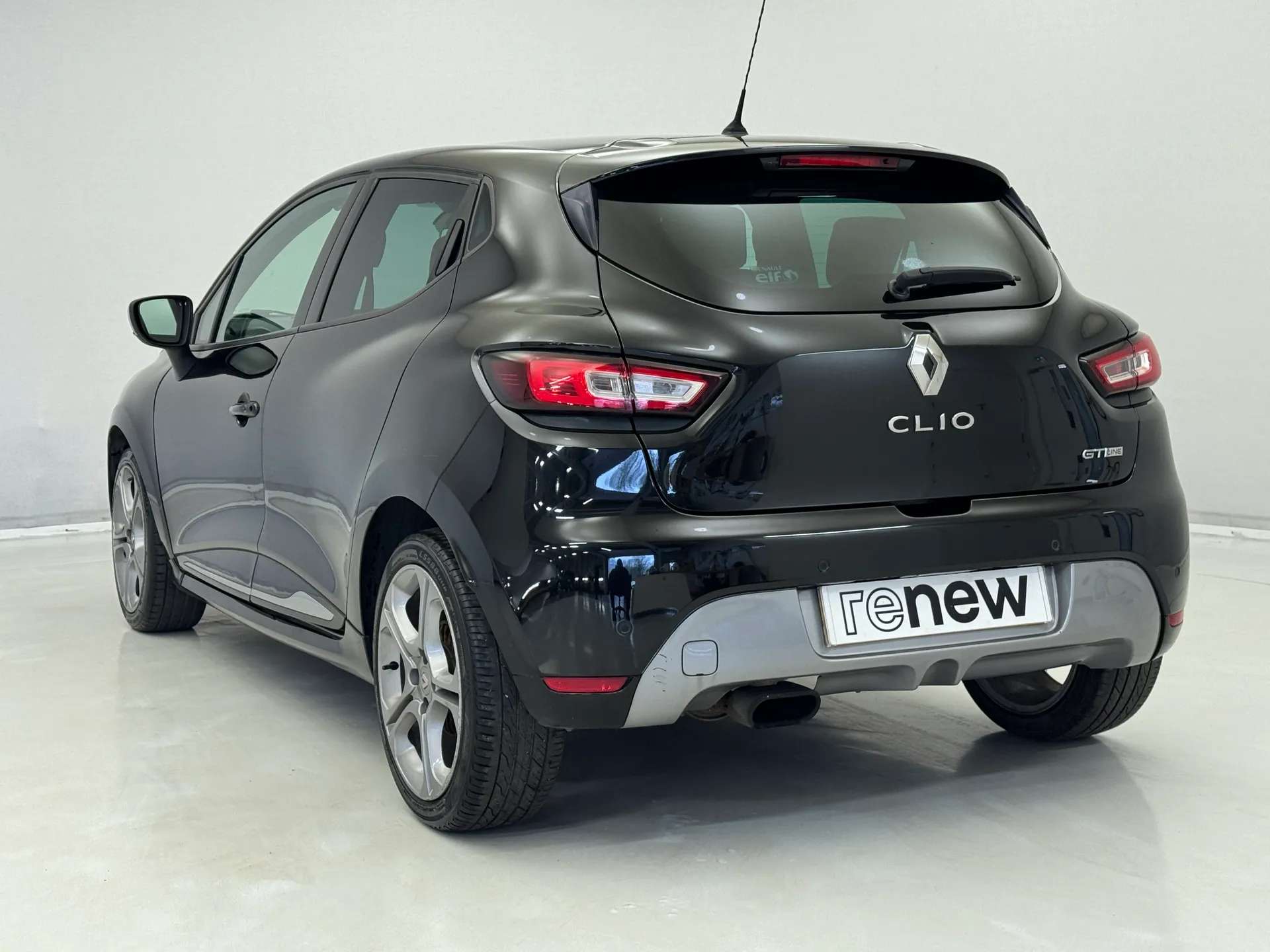 2019 RENAULT CLIO 2019 RENAULT CLIO
