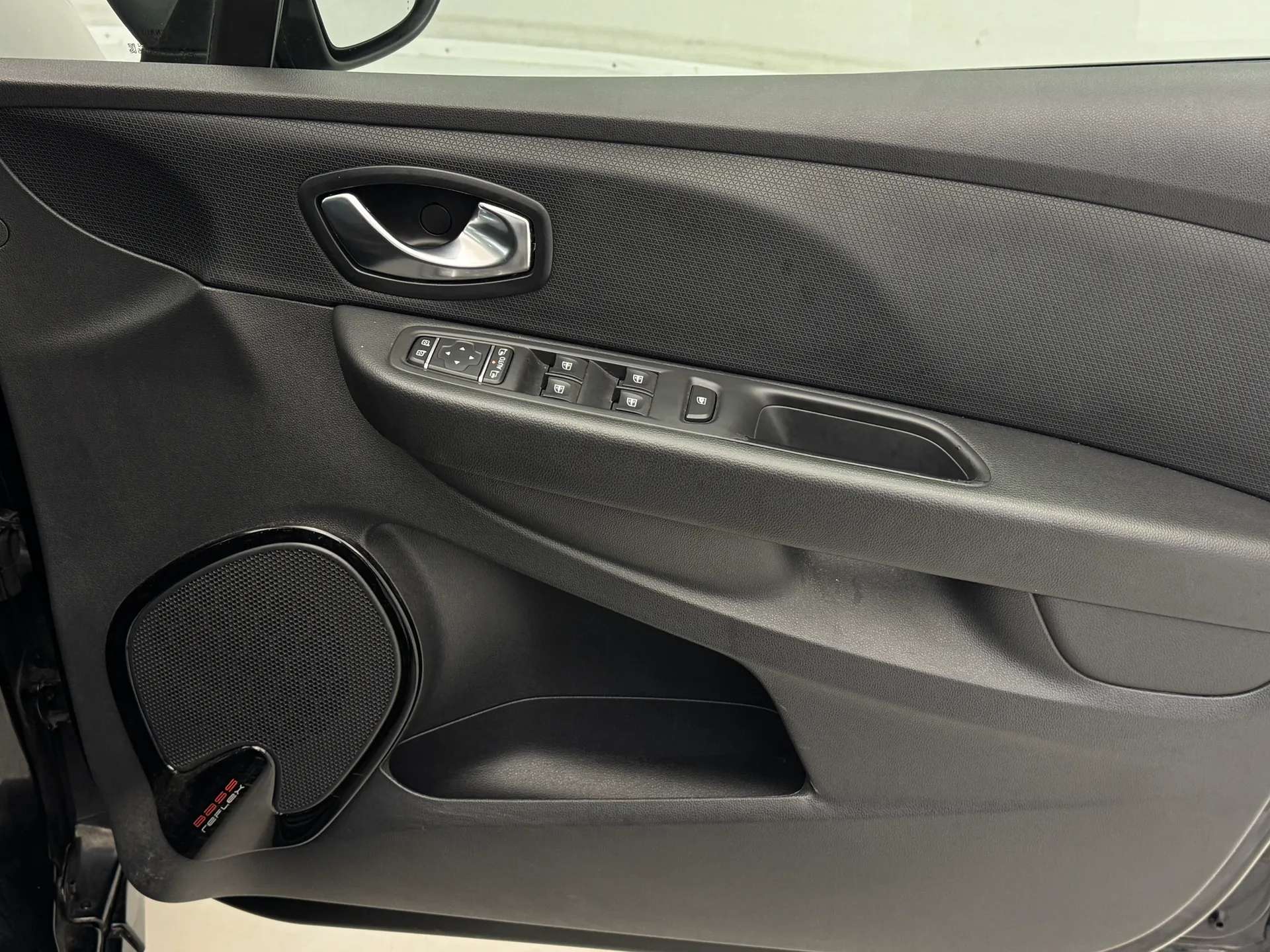 2019 RENAULT CLIO 2019 RENAULT CLIO