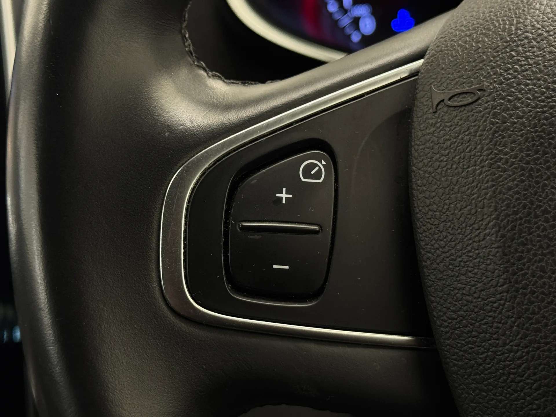 2019 RENAULT CLIO 2019 RENAULT CLIO