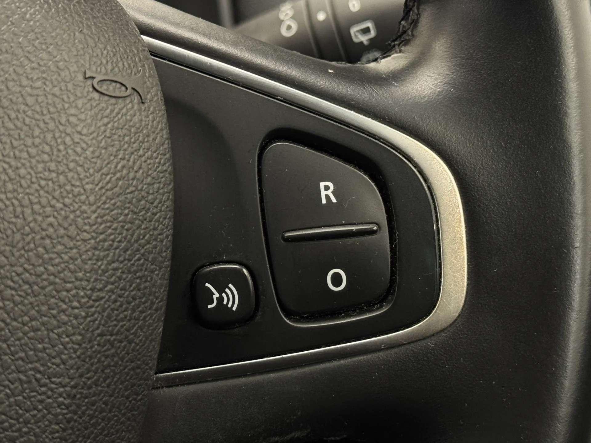 2019 RENAULT CLIO 2019 RENAULT CLIO