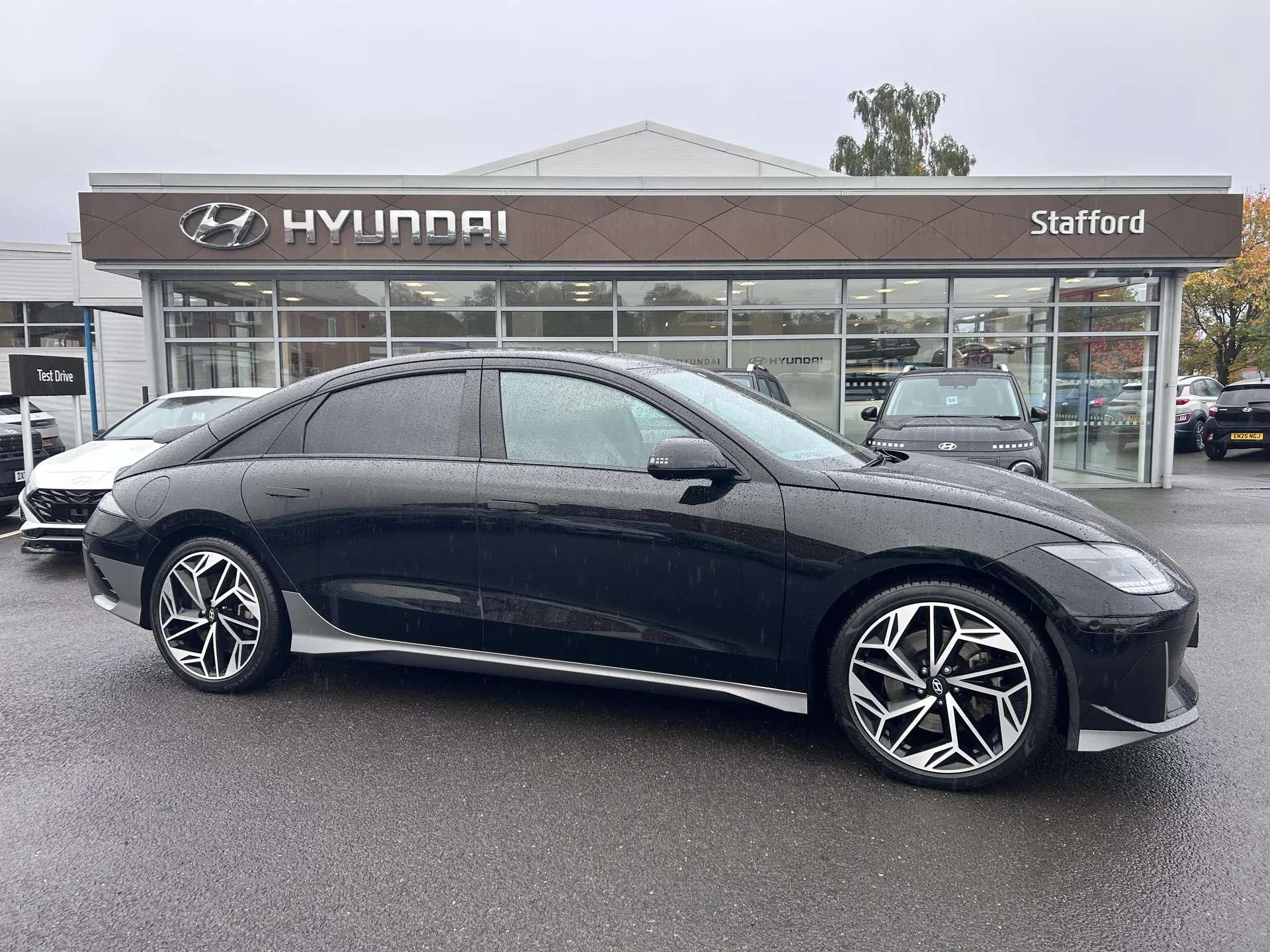 A 2023 HYUNDAI IONIQ 6 239kW Ultimate 77kWh 4dr AWD Auto A 2023 HYUNDAI IONIQ 6 239kW Ultimate 77kWh 4dr AWD Auto