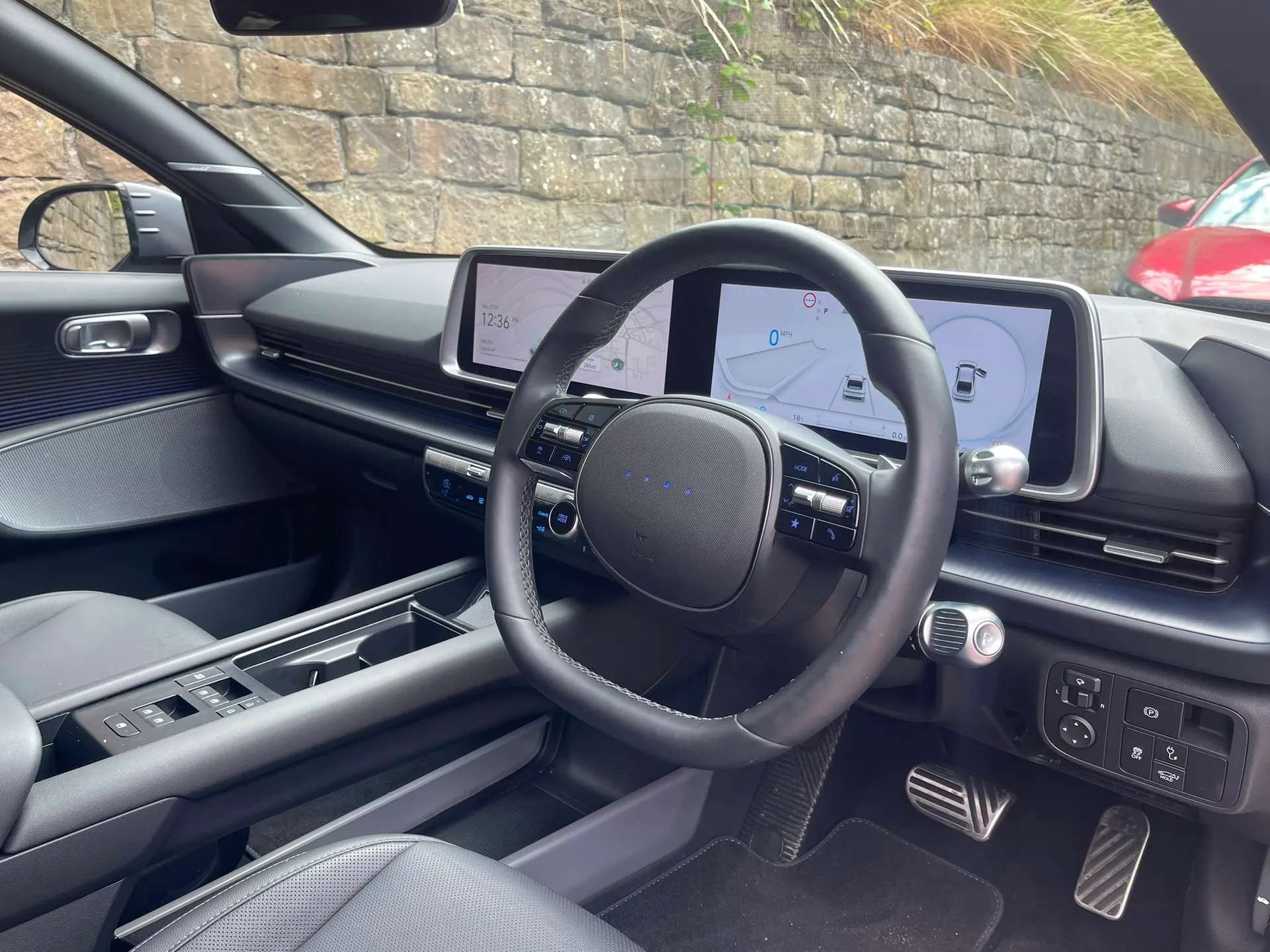 A 2025 HYUNDAI IONIQ 6 239kW Ultimate 77kWh 4dr AWD Auto â360 CAMERAâAPPLE CAR PLAYâ A 2025 HYUNDAI IONIQ 6 239kW Ultimate 77kWh 4dr AWD Auto â360 CAMERAâAPPLE CAR PLAYâ