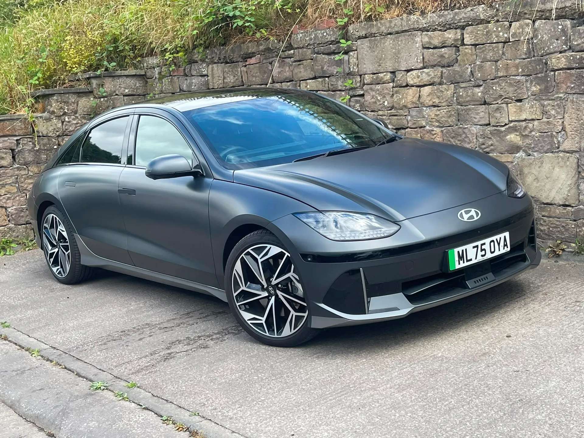 A 2025 HYUNDAI IONIQ 6 239kW Ultimate 77kWh 4dr AWD Auto â360 CAMERAâAPPLE CAR PLAYâ A 2025 HYUNDAI IONIQ 6 239kW Ultimate 77kWh 4dr AWD Auto â360 CAMERAâAPPLE CAR PLAYâ