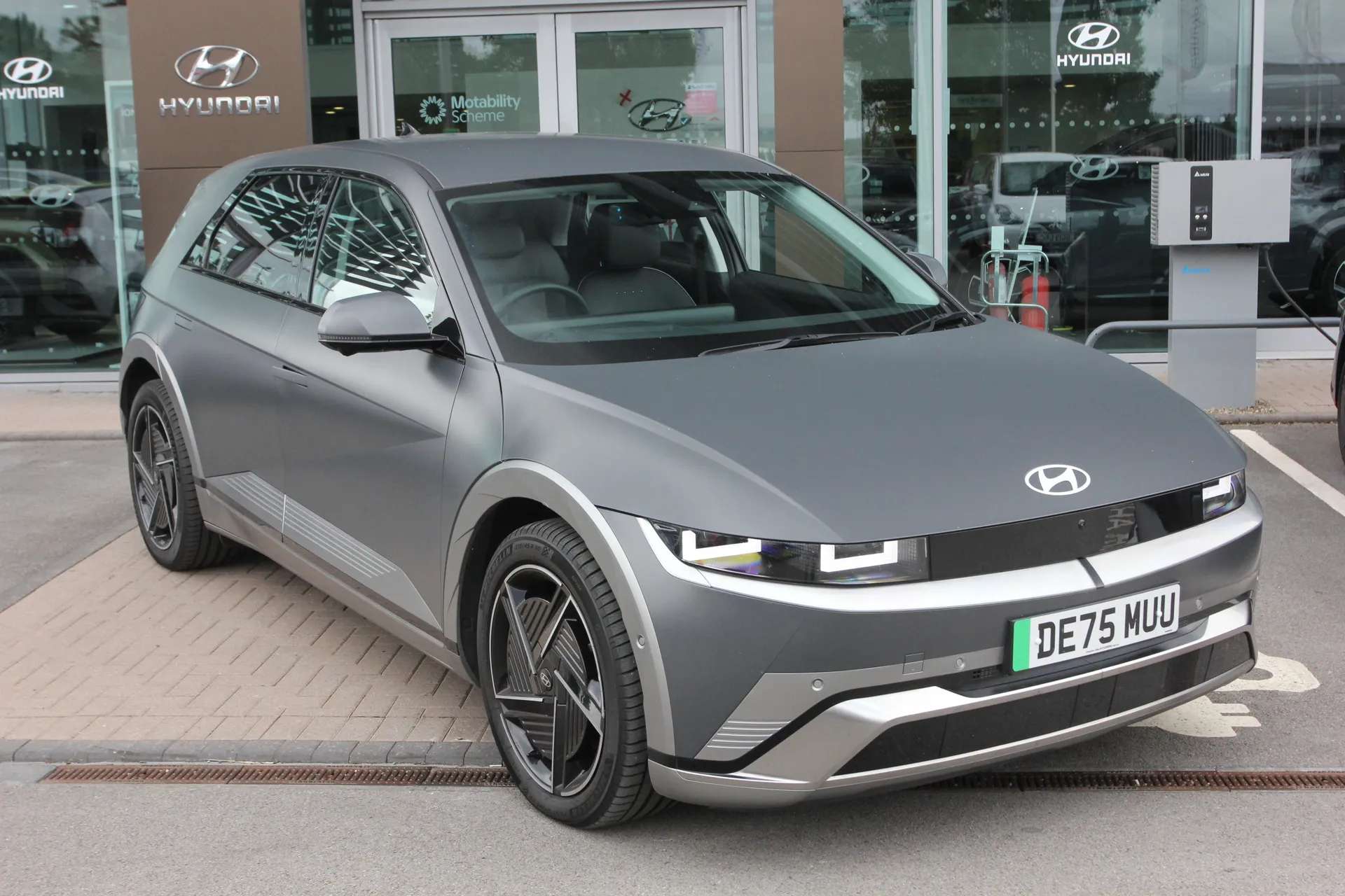 A 2026 HYUNDAI IONIQ 5 239kW Ultimate 84 kWh 5dr AWD Auto A 2026 HYUNDAI IONIQ 5 239kW Ultimate 84 kWh 5dr AWD Auto