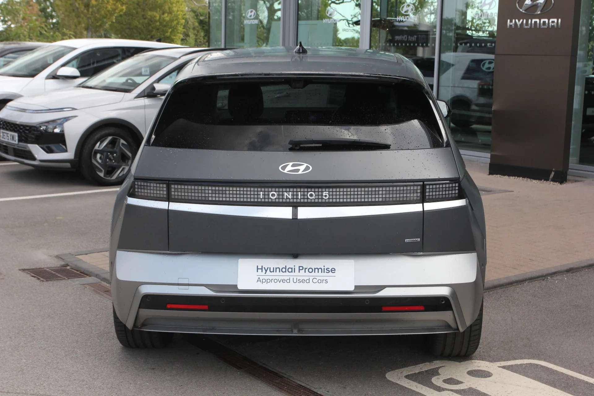 A 2026 HYUNDAI IONIQ 5 239kW Ultimate 84 kWh 5dr AWD Auto A 2026 HYUNDAI IONIQ 5 239kW Ultimate 84 kWh 5dr AWD Auto
