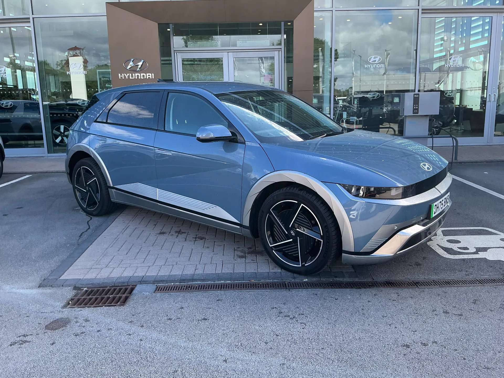 A 2026 HYUNDAI IONIQ 5 239kW Ultimate 84 kWh 5dr AWD Auto A 2026 HYUNDAI IONIQ 5 239kW Ultimate 84 kWh 5dr AWD Auto