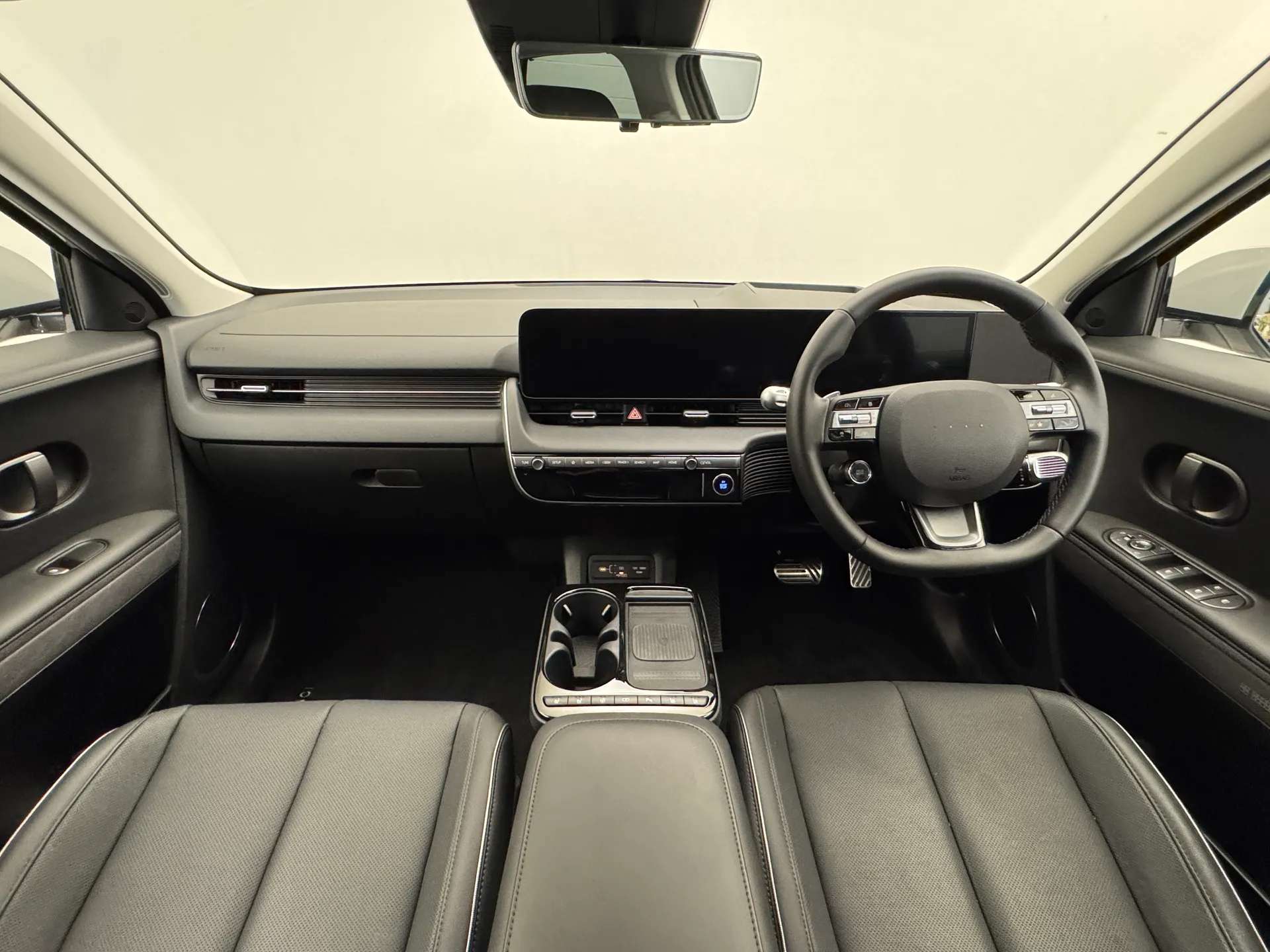 A 2026 HYUNDAI IONIQ 5 239kW Ultimate 84 kWh 5dr AWD Auto A 2026 HYUNDAI IONIQ 5 239kW Ultimate 84 kWh 5dr AWD Auto