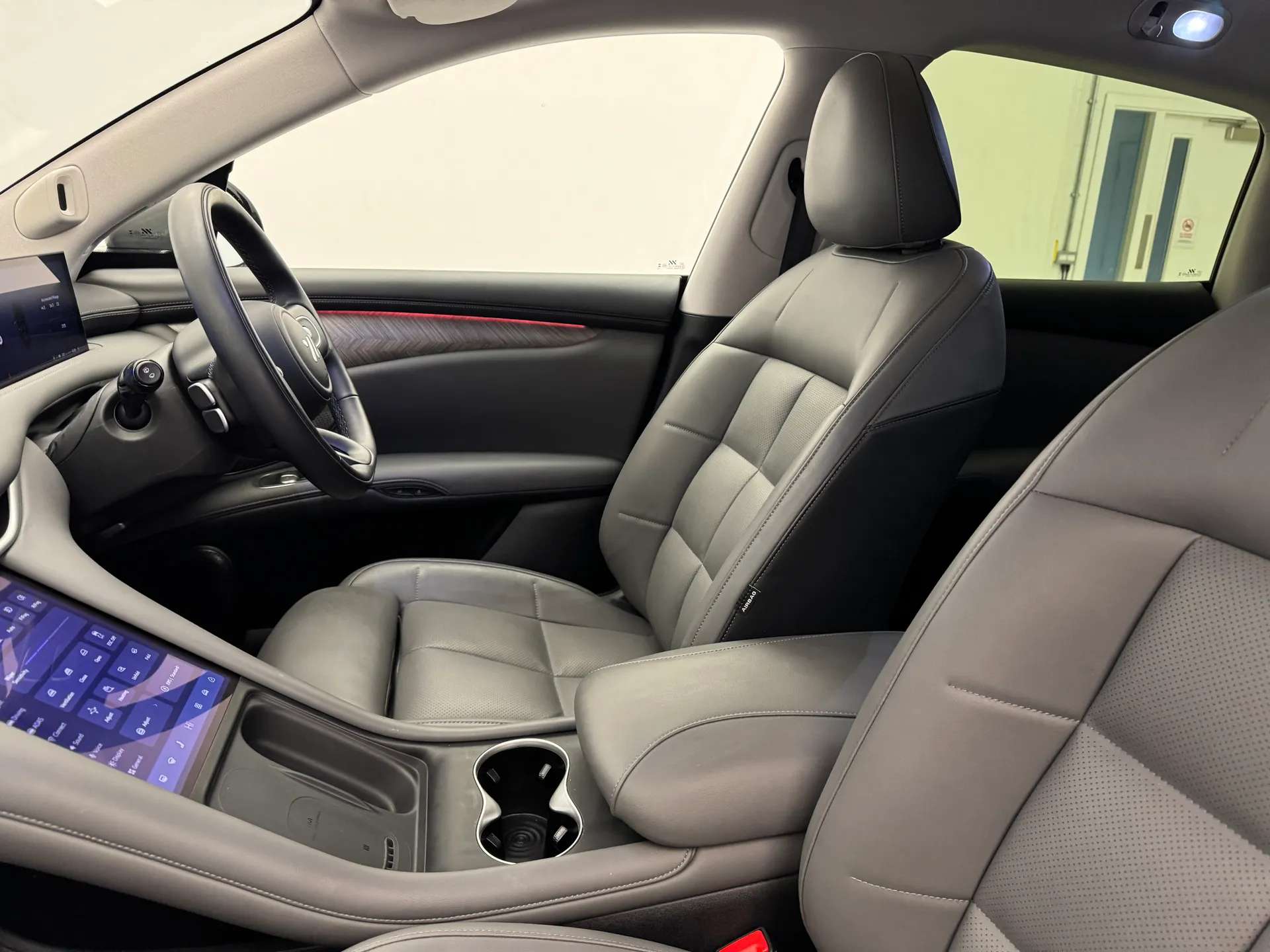 2025 MG MOTOR UK IM6 2025 MG MOTOR UK IM6