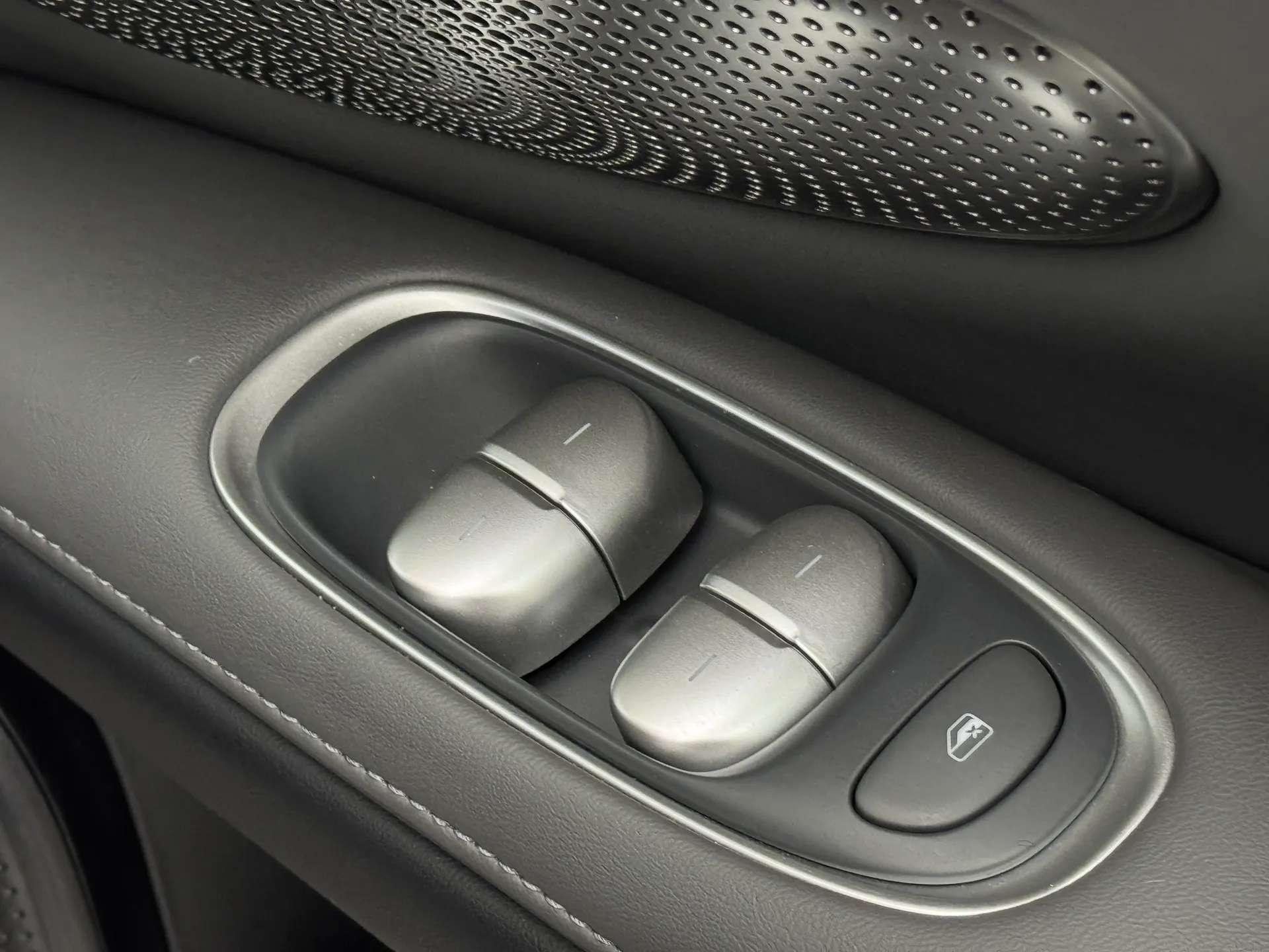 2025 MG MOTOR UK IM6 2025 MG MOTOR UK IM6