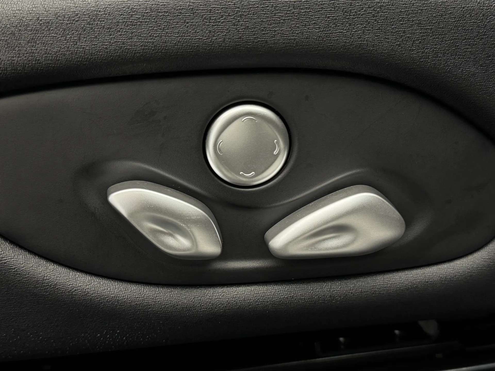 2025 MG MOTOR UK IM6 2025 MG MOTOR UK IM6