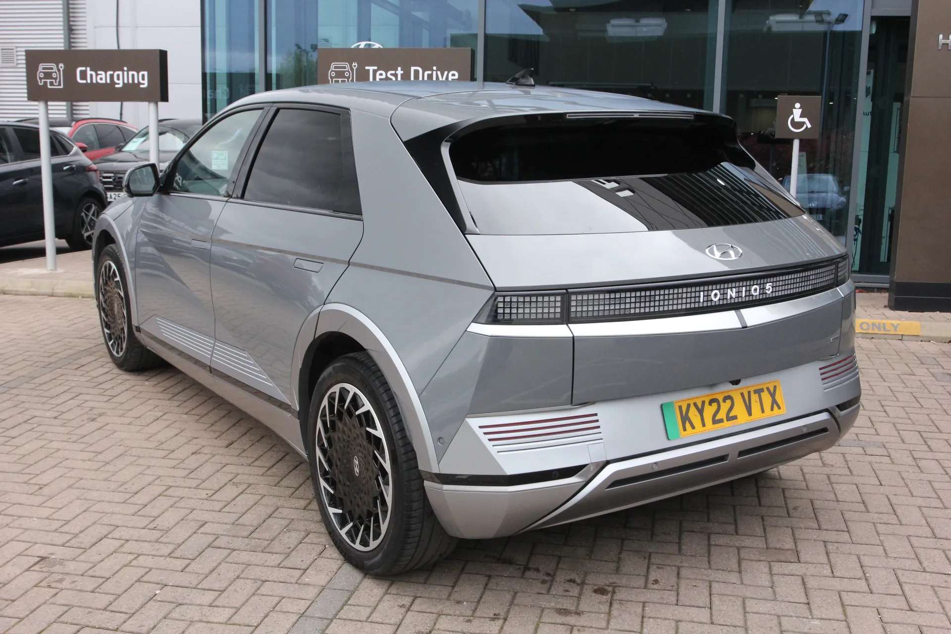 2022 HYUNDAI IONIQ 5 2022 HYUNDAI IONIQ 5