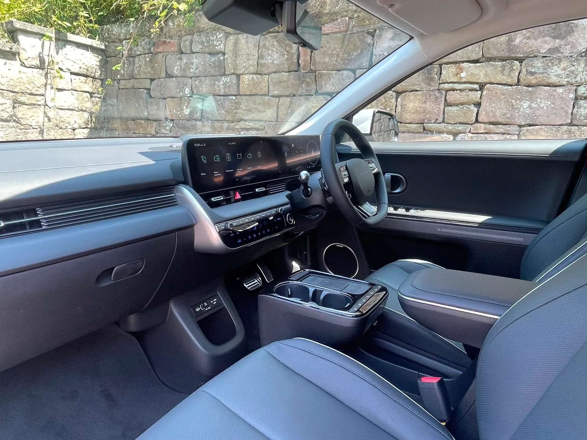 A 2026 HYUNDAI IONIQ 5 239kW Ultimate 84 kWh 5dr AWD Auto âCAMERAâNAVâHEATED SEATSâ A 2026 HYUNDAI IONIQ 5 239kW Ultimate 84 kWh 5dr AWD Auto âCAMERAâNAVâHEATED SEATSâ
