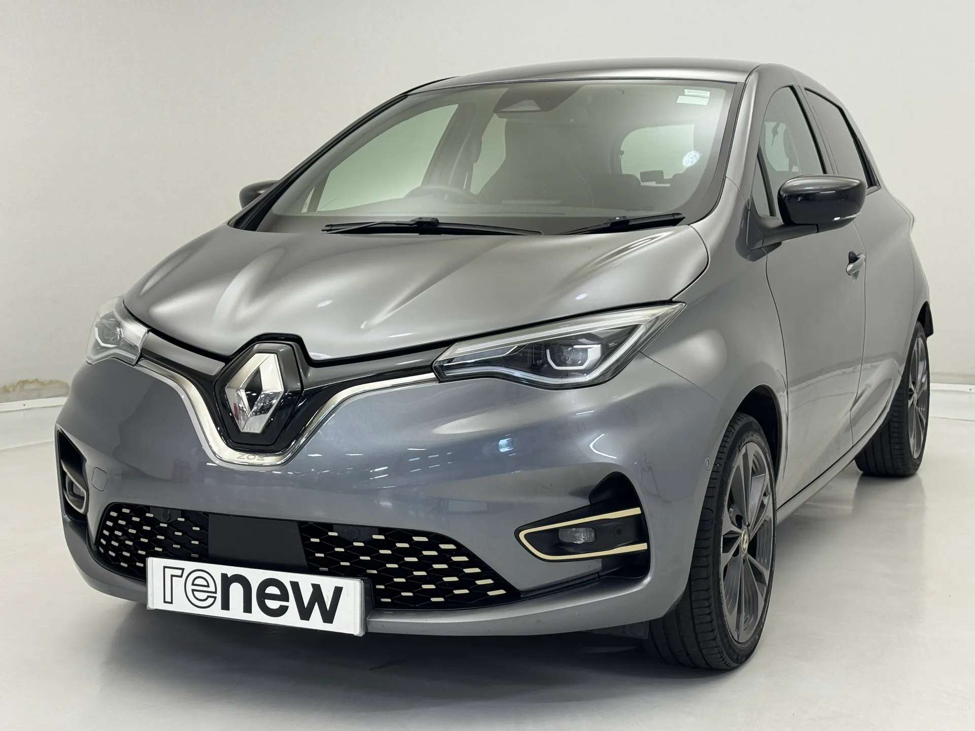 A 2022 RENAULT ZOE 100kW Iconic R135 50kWh Boost Charge 5dr Auto A 2022 RENAULT ZOE 100kW Iconic R135 50kWh Boost Charge 5dr Auto