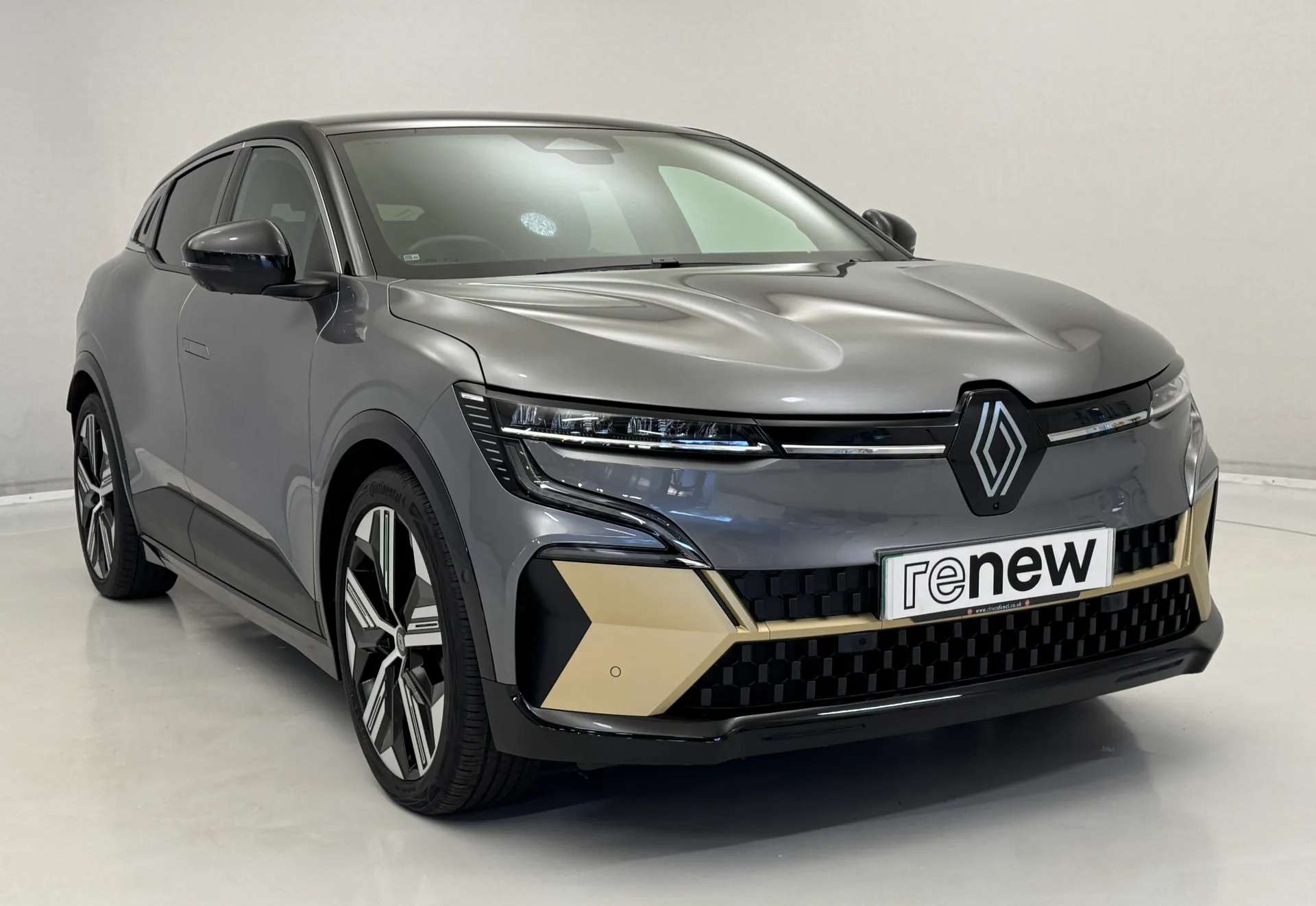 A 2023 RENAULT MEGANE E-TECH EV60 160kW Iconic 60kWh Optimum Charge 5dr Auto A 2023 RENAULT MEGANE E-TECH EV60 160kW Iconic 60kWh Optimum Charge 5dr Auto