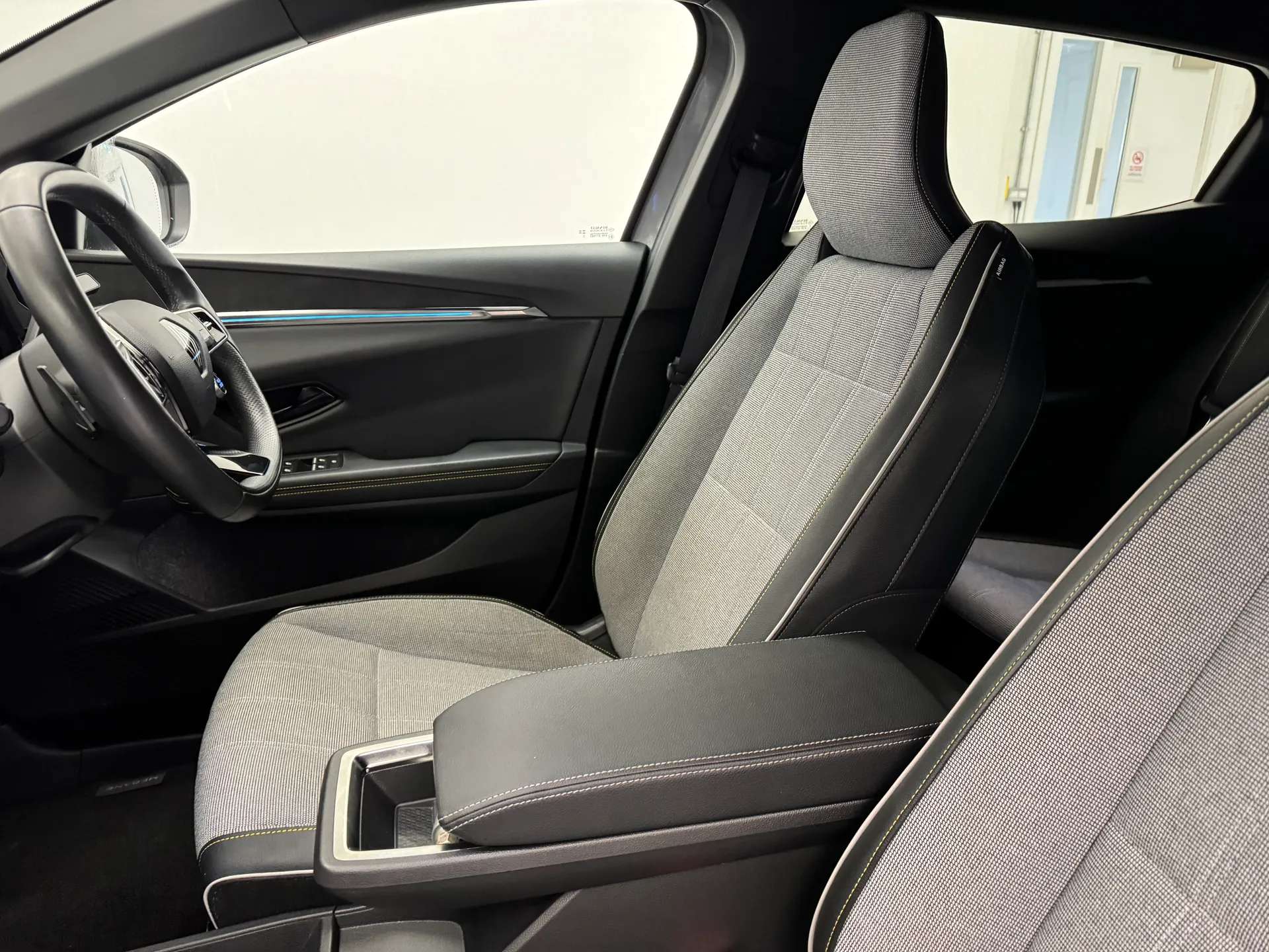 2023 RENAULT MEGANE E-TECH 2023 RENAULT MEGANE E-TECH