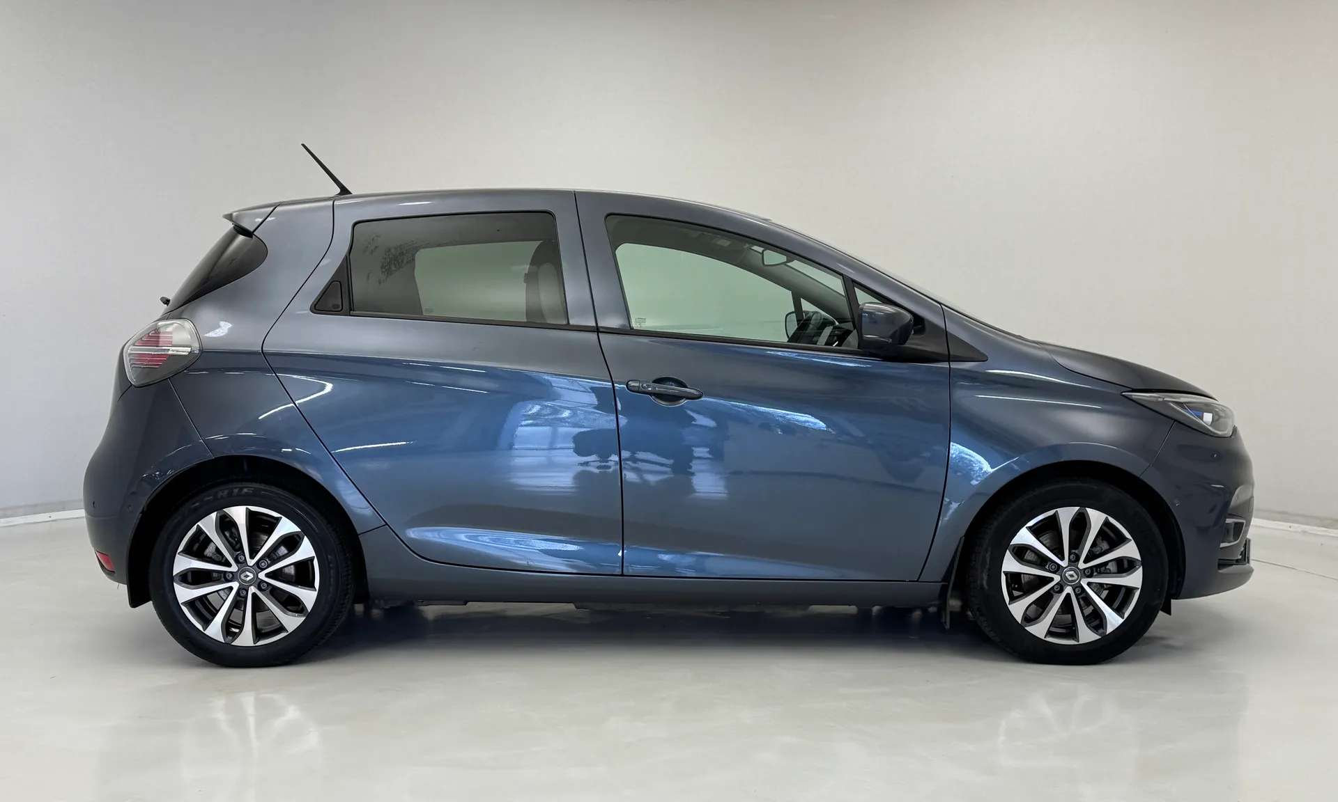 2021 RENAULT ZOE 2021 RENAULT ZOE