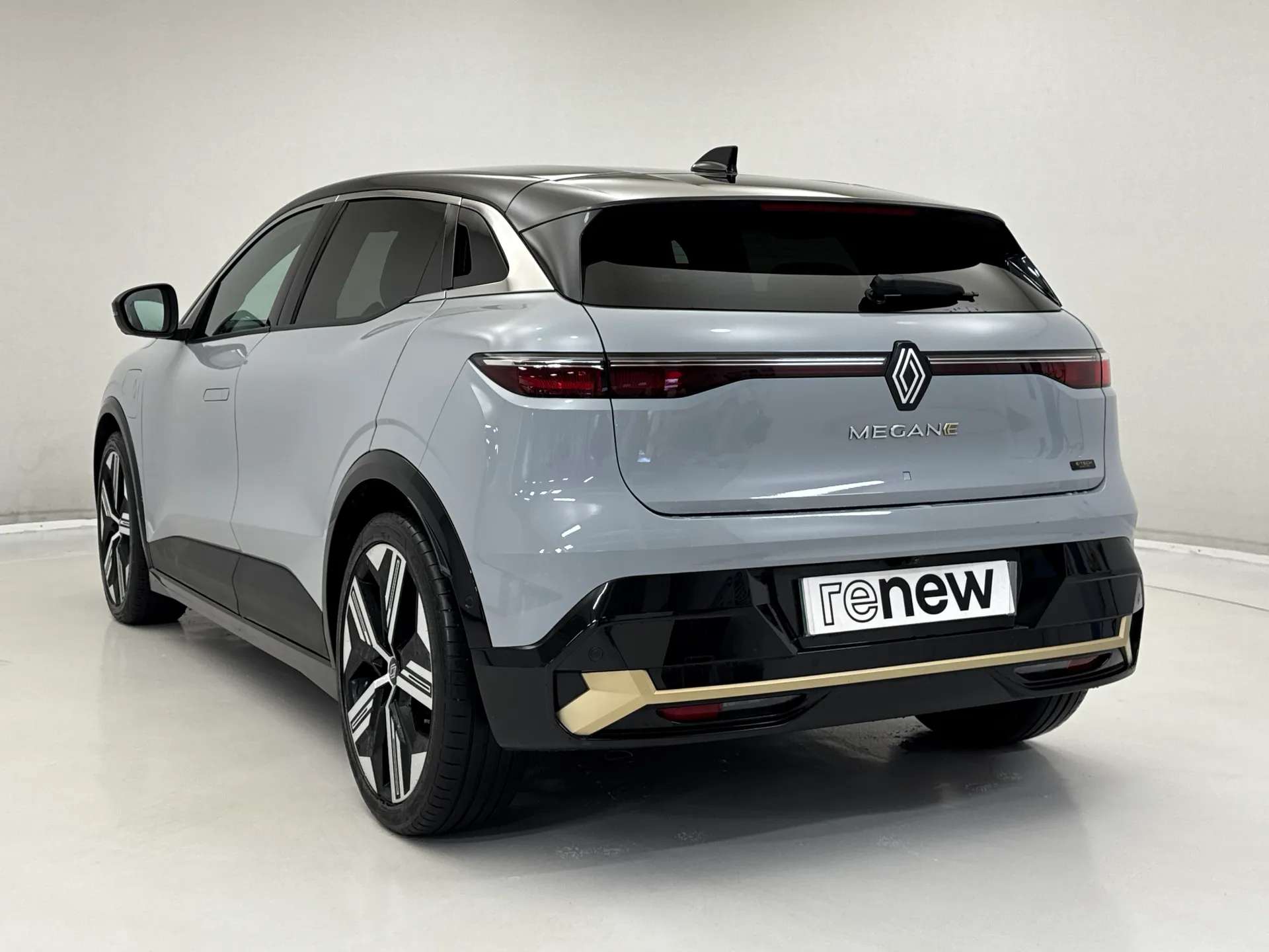 2024 RENAULT MEGANE E-TECH 2024 RENAULT MEGANE E-TECH