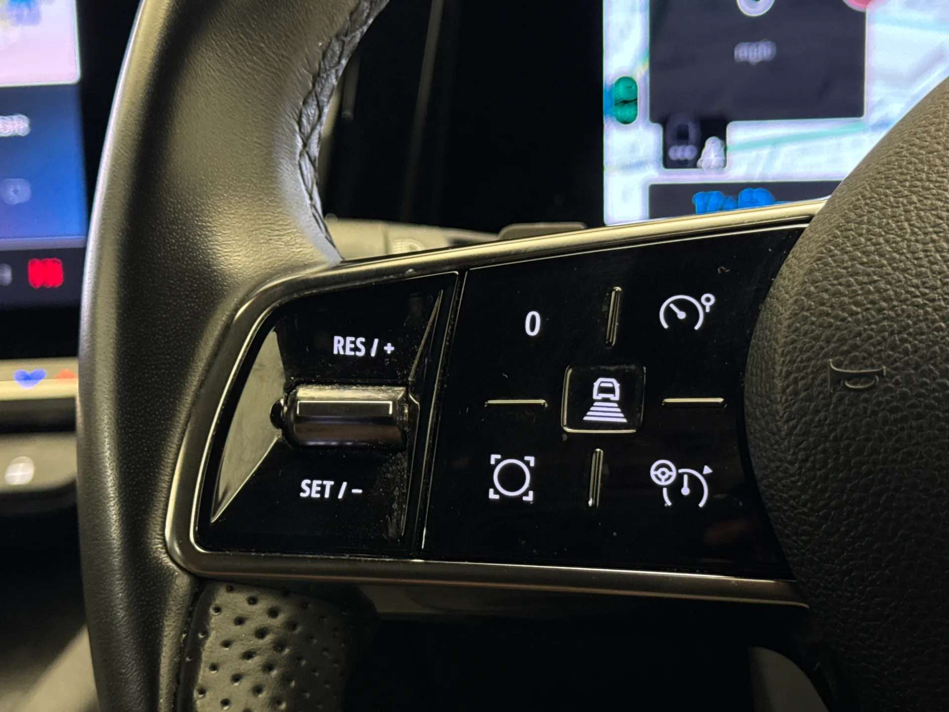 2024 RENAULT MEGANE E-TECH 2024 RENAULT MEGANE E-TECH