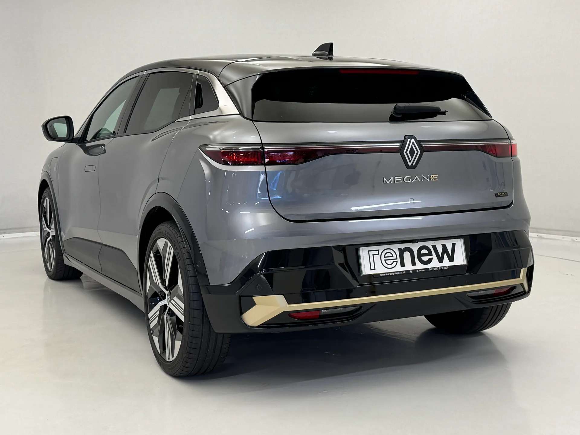A 2023 RENAULT MEGANE E-TECH EV60 160kW Iconic 60kWh Optimum Charge 5dr Auto A 2023 RENAULT MEGANE E-TECH EV60 160kW Iconic 60kWh Optimum Charge 5dr Auto