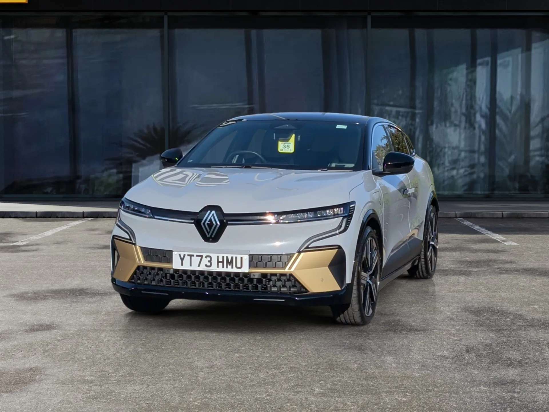 A 2023 RENAULT MEGANE E-TECH EV60 160kW Iconic 60kWh Optimum Charge 5dr Auto A 2023 RENAULT MEGANE E-TECH EV60 160kW Iconic 60kWh Optimum Charge 5dr Auto