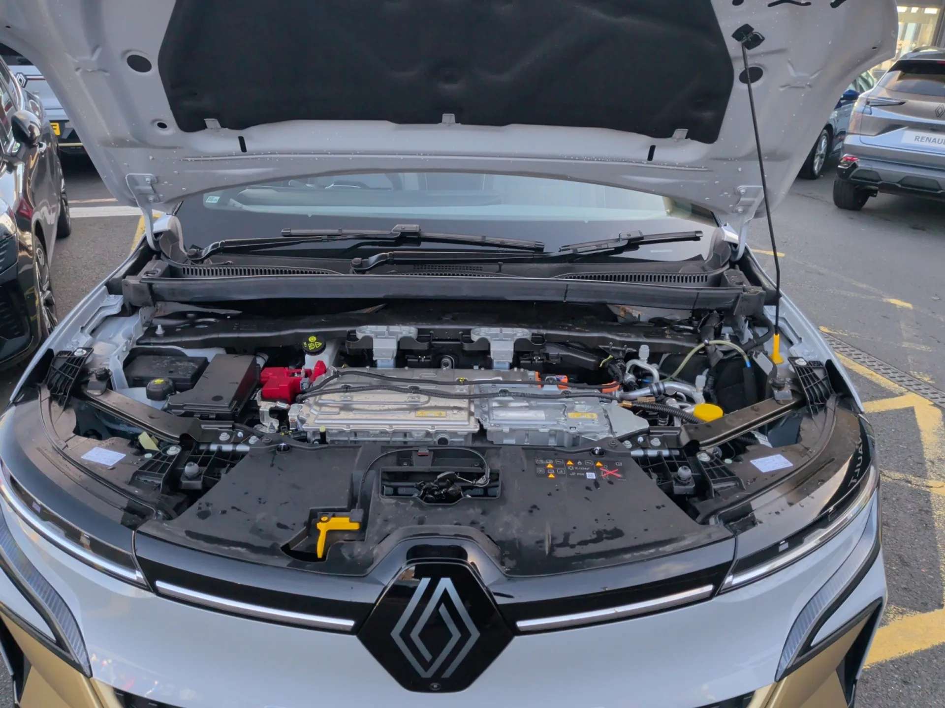 2023 RENAULT MEGANE E-TECH 2023 RENAULT MEGANE E-TECH