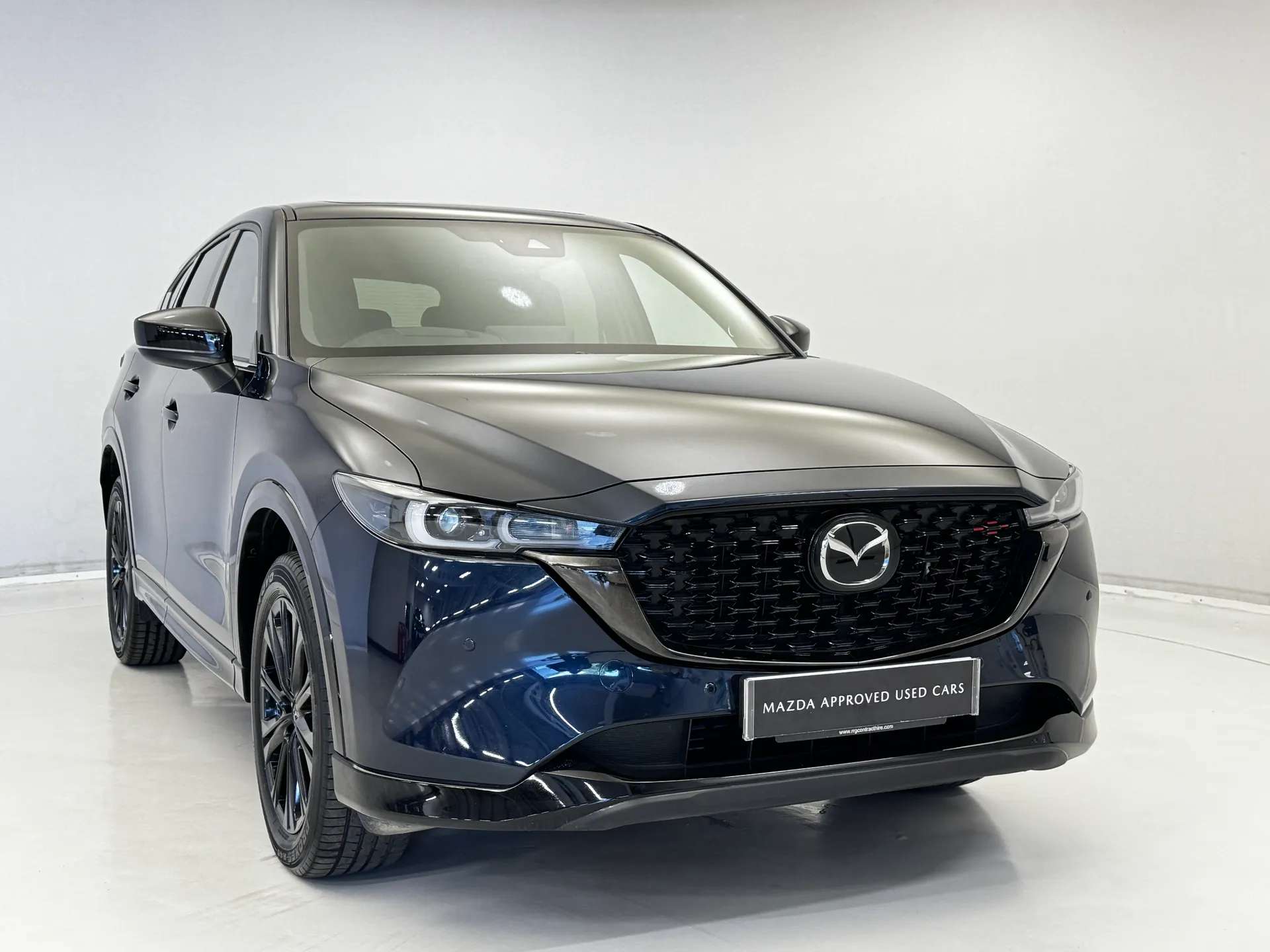 A 2025 MAZDA CX-5 2.0 e-Skyactiv G MHEV Homura 5dr A 2025 MAZDA CX-5 2.0 e-Skyactiv G MHEV Homura 5dr