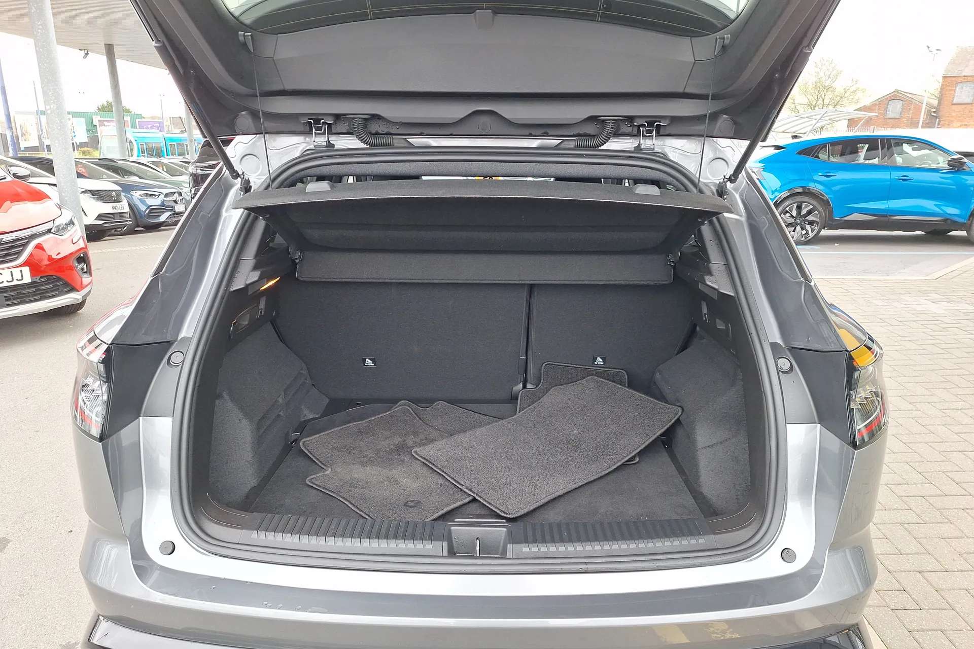 2023 RENAULT AUSTRAL 2023 RENAULT AUSTRAL